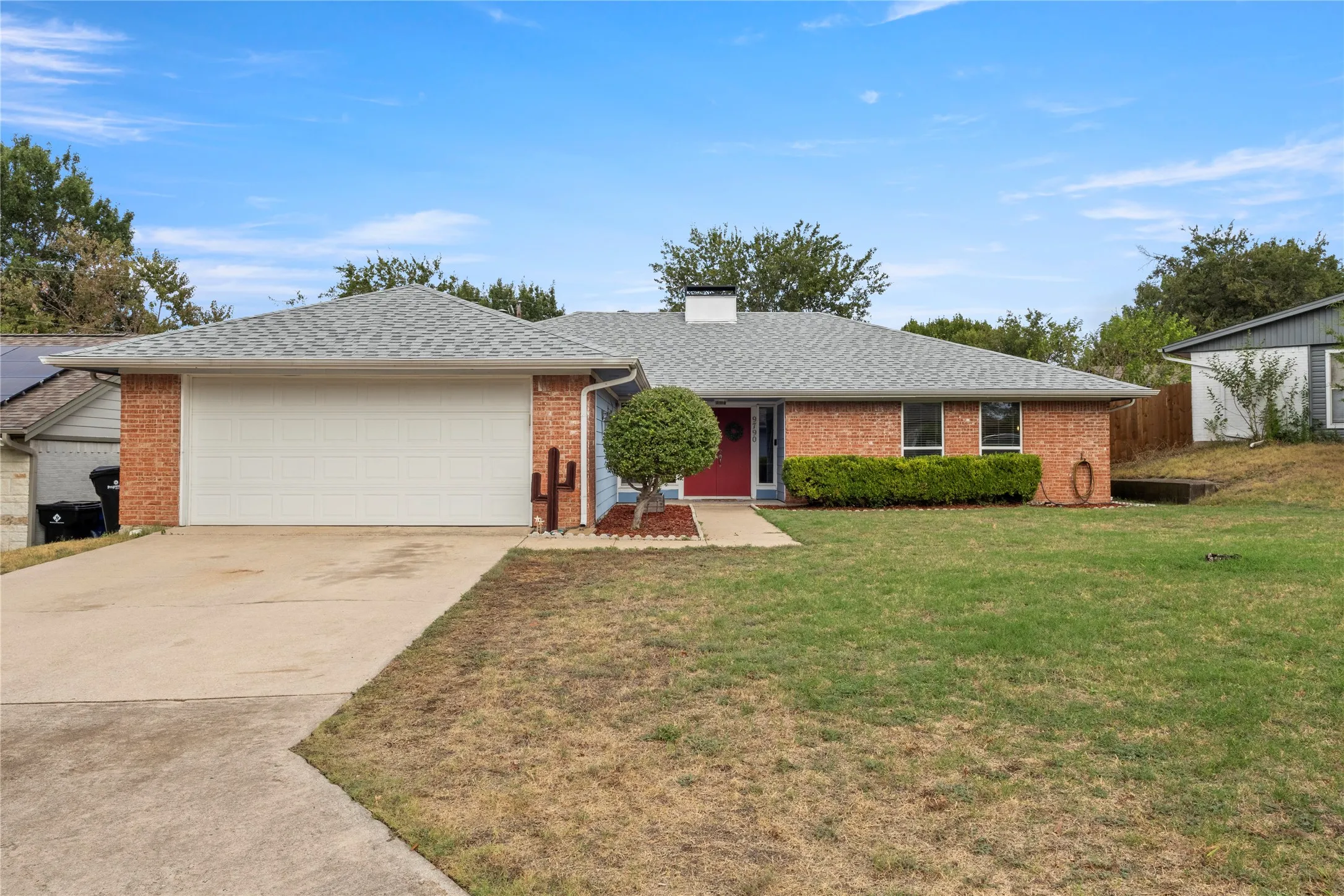 Single Family Residence For Sale in Collin County , 9790 Camfield Road, Frisco, Texas 75033, 3 Bedroom, 2 Bathroom, 2 Garage spaces, 1,761 Sqft, built in 1978, mls#21403200, Real Estate Agent in Frisco, Homes For Sale in Collin county, Homes For Sale in Frisco, Realtor in Frisco Texas, Real Estate Brokerage Independent Realty Texas, Luminita Cordes Realtor