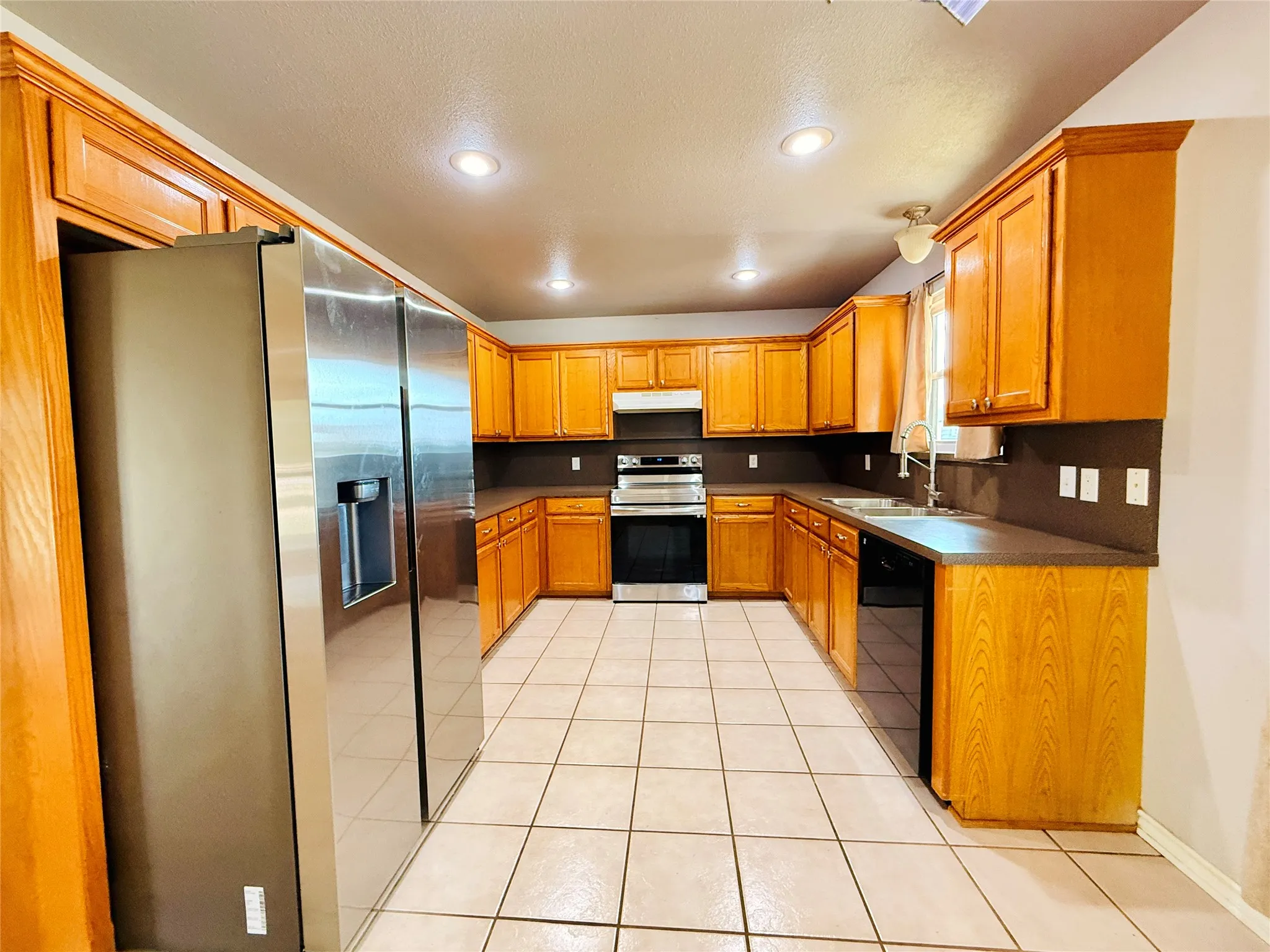 Single Family Residence For Sale in Wood County , 801 County Road 1895, Yantis, Texas 75497, 3 Bedroom, 2 Bathroom, Garage spaces, 1,482 Sqft, built in 2002, mls#21400265, Real Estate Agent in Yantis, Homes For Sale in Wood county, Homes For Sale in Yantis, Realtor in Yantis Texas, Real Estate Brokerage Independent Realty Texas, Luminita Cordes Realtor