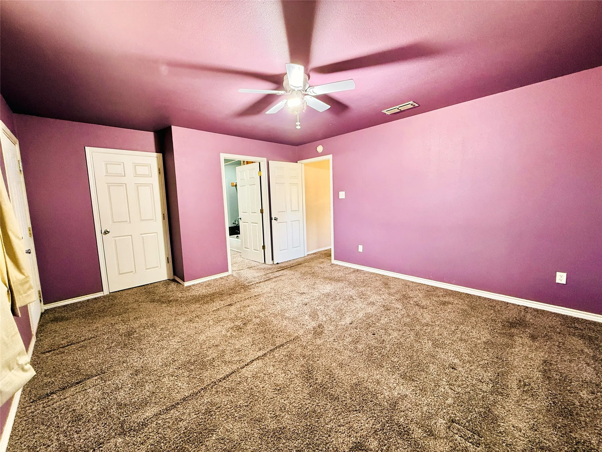 Single Family Residence For Sale in Wood County , 801 County Road 1895, Yantis, Texas 75497, 3 Bedroom, 2 Bathroom, Garage spaces, 1,482 Sqft, built in 2002, mls#21400265, Real Estate Agent in Yantis, Homes For Sale in Wood county, Homes For Sale in Yantis, Realtor in Yantis Texas, Real Estate Brokerage Independent Realty Texas, Luminita Cordes Realtor