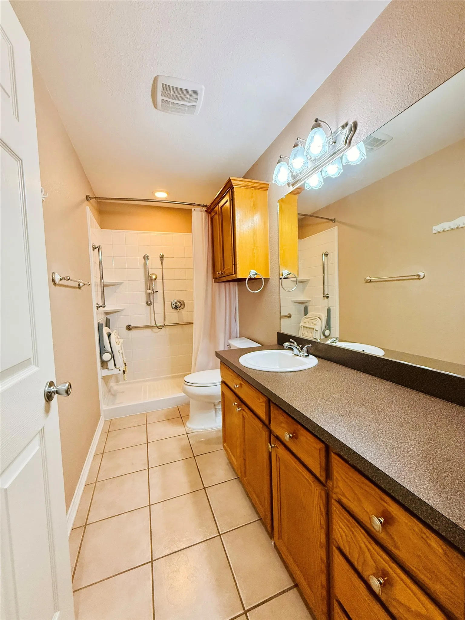 Single Family Residence For Sale in Wood County , 801 County Road 1895, Yantis, Texas 75497, 3 Bedroom, 2 Bathroom, Garage spaces, 1,482 Sqft, built in 2002, mls#21400265, Real Estate Agent in Yantis, Homes For Sale in Wood county, Homes For Sale in Yantis, Realtor in Yantis Texas, Real Estate Brokerage Independent Realty Texas, Luminita Cordes Realtor
