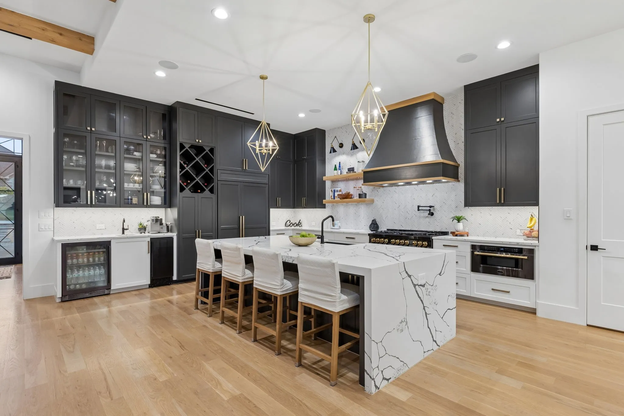 Single Family Residence For Sale in Tarrant County , 1134 Blackwood Drive, Keller, Texas 76262, 5 Bedroom, 8 Bathroom, 4 Garage spaces, 5,195 Sqft, built in 2023, mls#21393952, Real Estate Agent in Keller, Homes For Sale in Tarrant county, Homes For Sale in Keller, Realtor in Keller Texas, Real Estate Brokerage Independent Realty Texas, Luminita Cordes Realtor