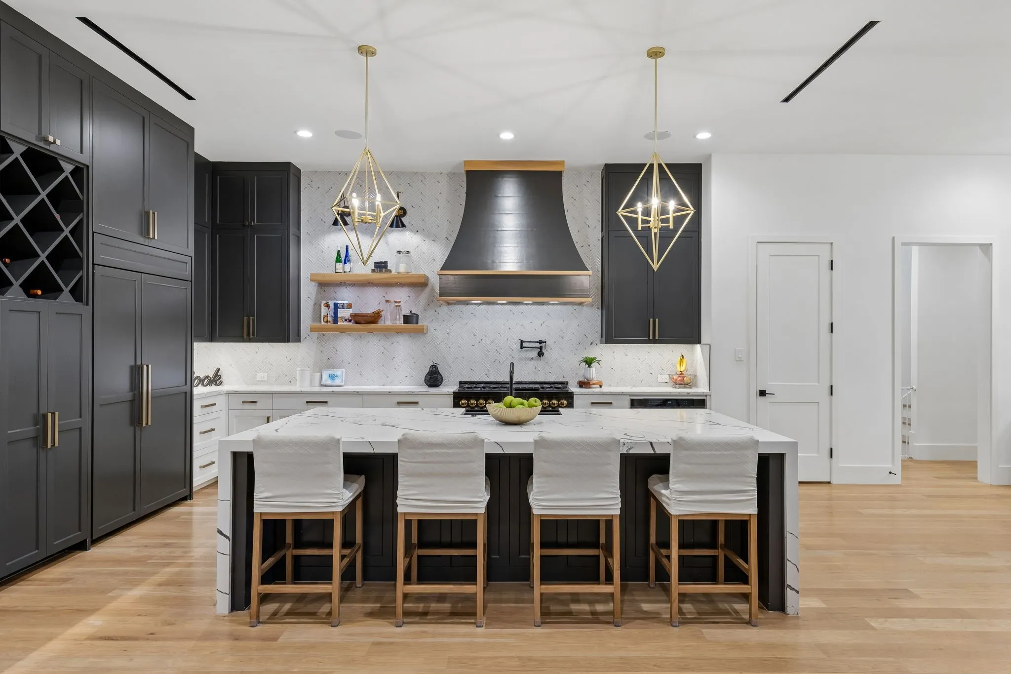 Single Family Residence For Sale in Tarrant County , 1134 Blackwood Drive, Keller, Texas 76262, 5 Bedroom, 8 Bathroom, 4 Garage spaces, 5,195 Sqft, built in 2023, mls#21393952, Real Estate Agent in Keller, Homes For Sale in Tarrant county, Homes For Sale in Keller, Realtor in Keller Texas, Real Estate Brokerage Independent Realty Texas, Luminita Cordes Realtor