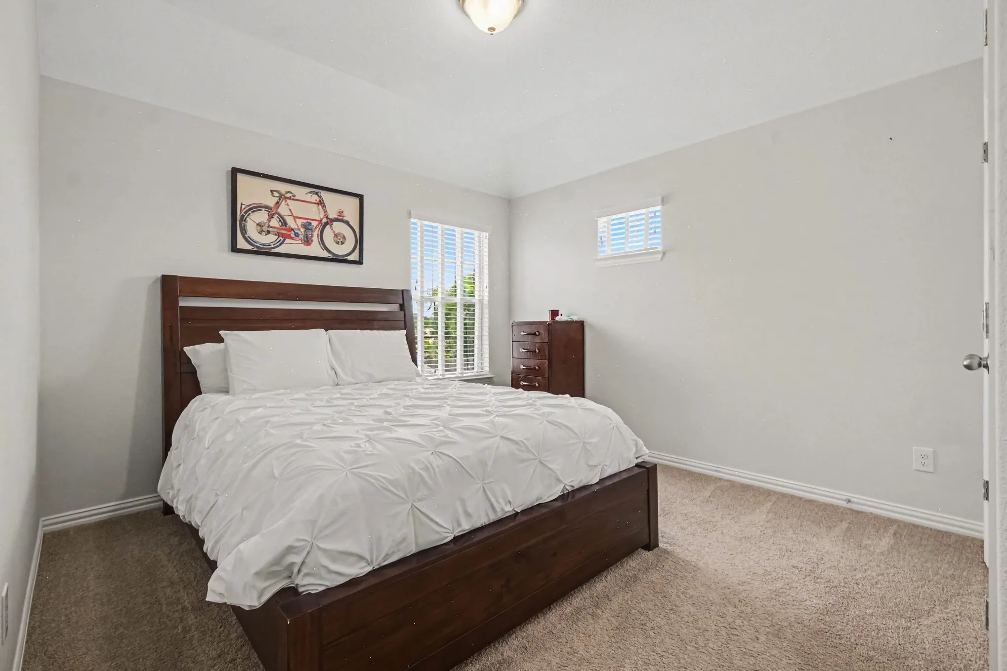 Single Family Residence For Rent in Denton County , 204 Lake Cove Drive, Little Elm, Texas 75068, 4 Bedroom, 3 Bathroom, 2 Garage spaces, 2,700 Sqft, built in 2020, mls#21402416, Real Estate Agent in Little Elm, Homes For Rent in Denton county, Homes For Rent in Little Elm, Realtor in Little Elm Texas, Real Estate Brokerage Independent Realty Texas, Luminita Cordes Realtor