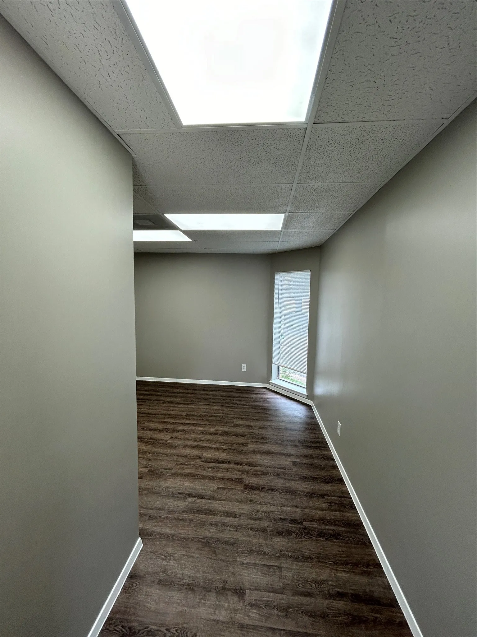 Office For Rent in Tarrant County , 731 N Fielder Road, Arlington, Texas 76012, 0, 0, Garage spaces, 0 Sqft, built in 1981, mls#21404139, Real Estate Agent in Arlington, Homes For Rent in Tarrant county, Homes For Rent in Arlington, Realtor in Arlington Texas, Real Estate Brokerage Independent Realty Texas, Luminita Cordes Realtor