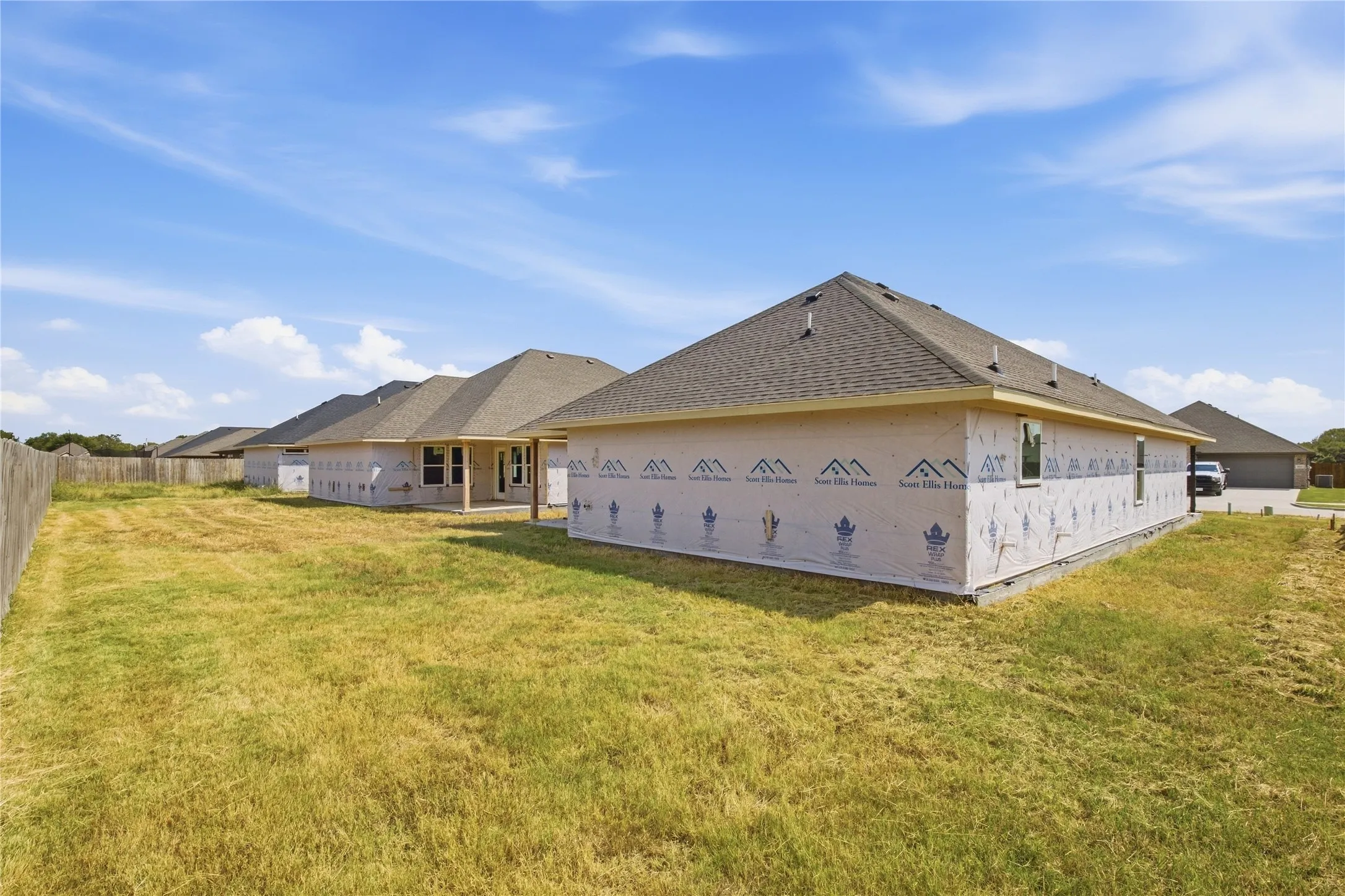 Single Family Residence For Sale in Hunt County , 806 Moseley Lane, Greenville, Texas 75402, 3 Bedroom, 2 Bathroom, 2 Garage spaces, 1,615 Sqft, built in 2025, mls#21403683, Real Estate Agent in Greenville, Homes For Sale in Hunt county, Homes For Sale in Greenville, Realtor in Greenville Texas, Real Estate Brokerage Independent Realty Texas, Luminita Cordes Realtor