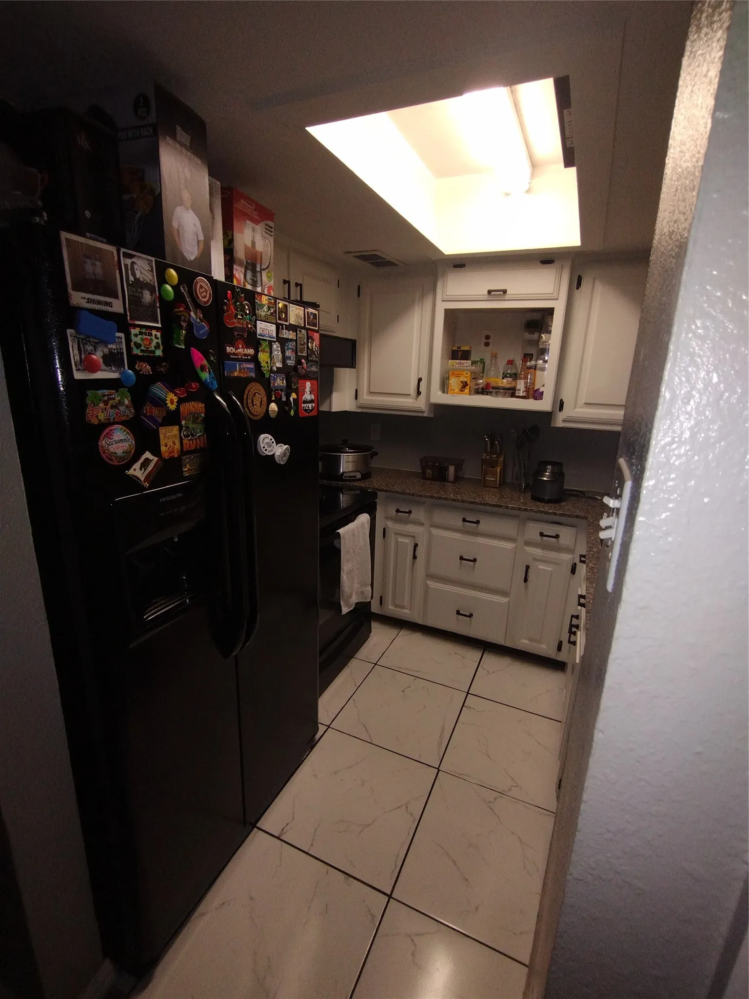Condominium For Sale in Dallas County , 3550 Zion Road 307, Garland, Texas 75043, 1 Bedroom, 1 Bathroom, Garage spaces, 605 Sqft, built in 1983, mls#21404146, Real Estate Agent in Garland, Homes For Sale in Dallas county, Homes For Sale in Garland, Realtor in Garland Texas, Real Estate Brokerage Independent Realty Texas, Luminita Cordes Realtor