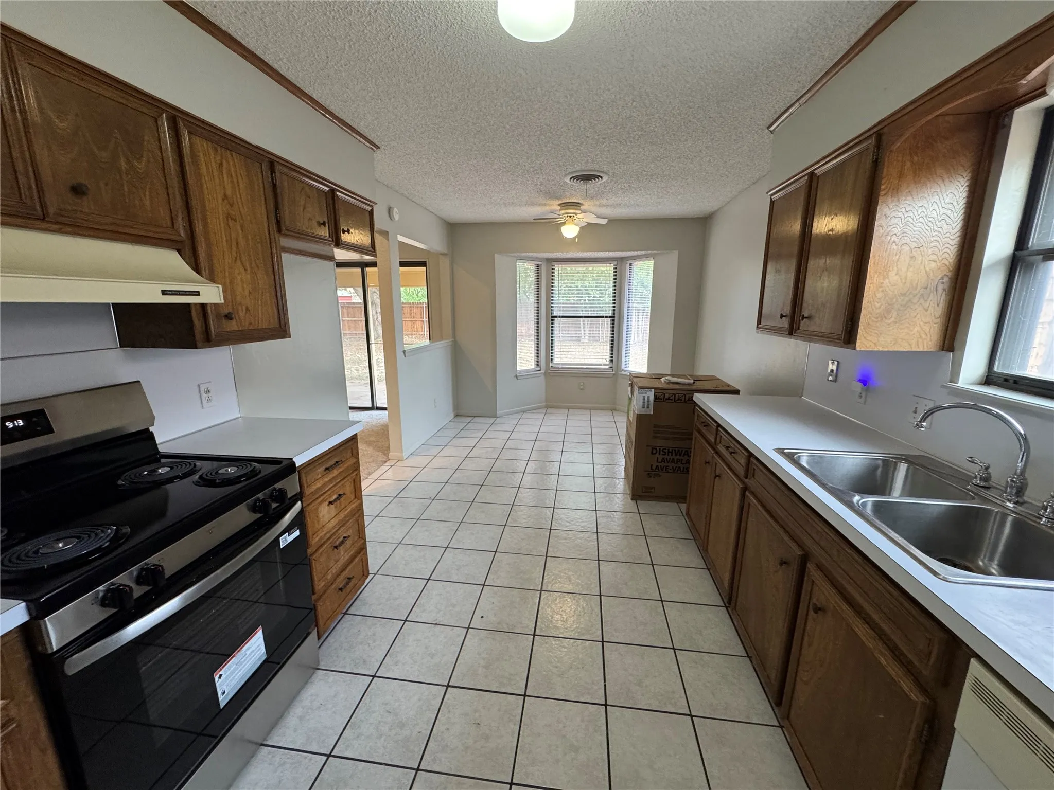 Single Family Residence For Sale in Taylor County , 4409 Carrie Ann Lane, Abilene, Texas 79606, 3 Bedroom, 2 Bathroom, 2 Garage spaces, 1,429 Sqft, built in 1982, mls#21404150, Real Estate Agent in Abilene, Homes For Sale in Taylor county, Homes For Sale in Abilene, Realtor in Abilene Texas, Real Estate Brokerage Independent Realty Texas, Luminita Cordes Realtor