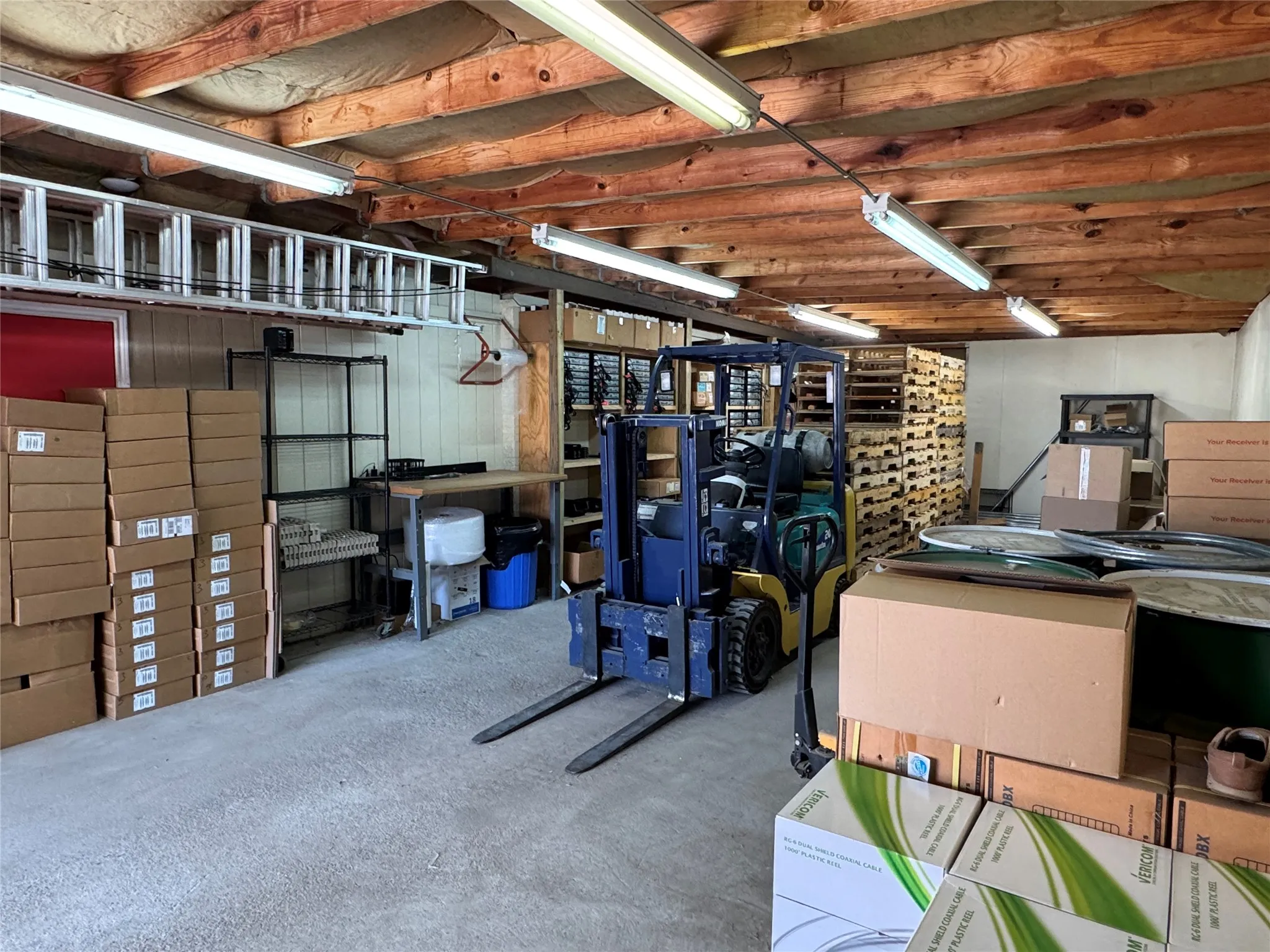 Office For Rent in Anderson County , 706 N Perry Street 1, Palestine, Texas 75801, 0, 0, Garage spaces, 0 Sqft, built in 1962, mls#21404155, Real Estate Agent in Palestine, Homes For Rent in Anderson county, Homes For Rent in Palestine, Realtor in Palestine Texas, Real Estate Brokerage Independent Realty Texas, Luminita Cordes Realtor