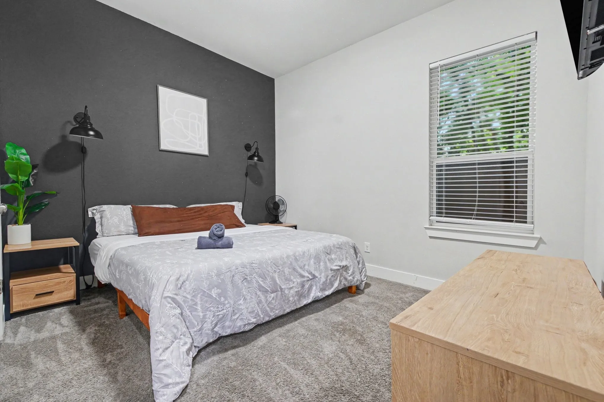 Single Family Residence For Sale in Dallas County , 1435 Strickland Street, Dallas, Texas 75216, 4 Bedroom, 2 Bathroom, 2 Garage spaces, 1,835 Sqft, built in 2022, mls#21402954, Real Estate Agent in Dallas, Homes For Sale in Dallas county, Homes For Sale in Dallas, Realtor in Dallas Texas, Real Estate Brokerage Independent Realty Texas, Luminita Cordes Realtor