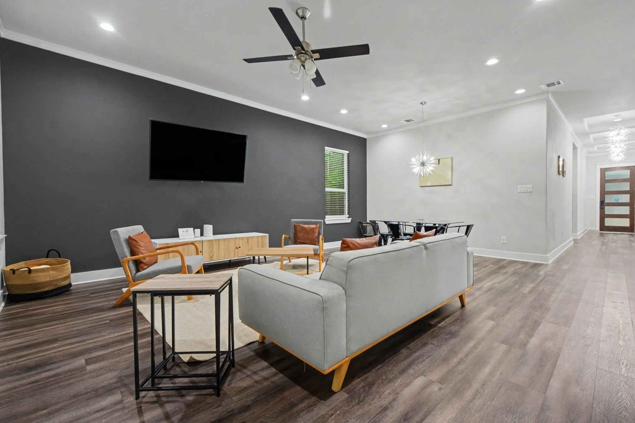 Single Family Residence For Sale in Dallas County , 1435 Strickland Street, Dallas, Texas 75216, 4 Bedroom, 2 Bathroom, 2 Garage spaces, 1,835 Sqft, built in 2022, mls#21402954, Real Estate Agent in Dallas, Homes For Sale in Dallas county, Homes For Sale in Dallas, Realtor in Dallas Texas, Real Estate Brokerage Independent Realty Texas, Luminita Cordes Realtor