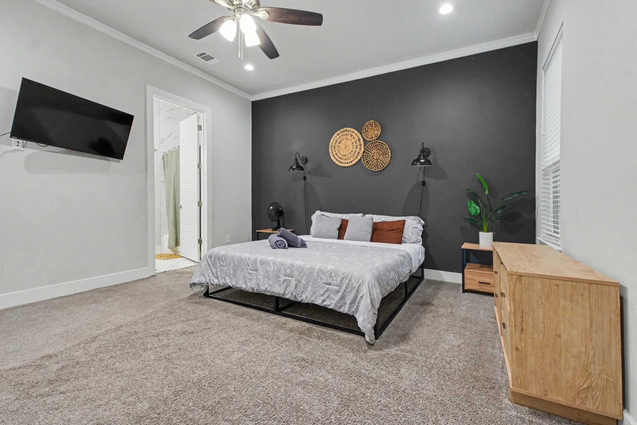 Single Family Residence For Sale in Dallas County , 1435 Strickland Street, Dallas, Texas 75216, 4 Bedroom, 2 Bathroom, 2 Garage spaces, 1,835 Sqft, built in 2022, mls#21402954, Real Estate Agent in Dallas, Homes For Sale in Dallas county, Homes For Sale in Dallas, Realtor in Dallas Texas, Real Estate Brokerage Independent Realty Texas, Luminita Cordes Realtor