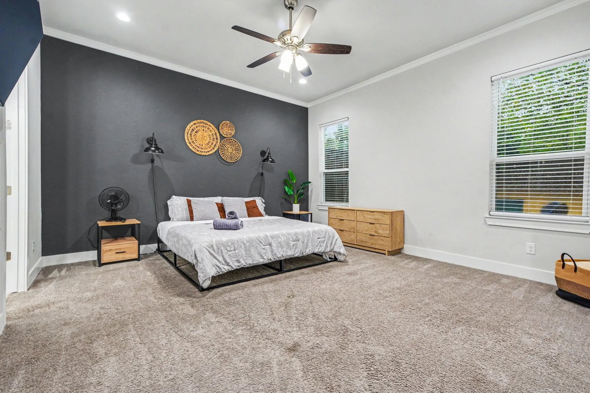 Single Family Residence For Sale in Dallas County , 1435 Strickland Street, Dallas, Texas 75216, 4 Bedroom, 2 Bathroom, 2 Garage spaces, 1,835 Sqft, built in 2022, mls#21402954, Real Estate Agent in Dallas, Homes For Sale in Dallas county, Homes For Sale in Dallas, Realtor in Dallas Texas, Real Estate Brokerage Independent Realty Texas, Luminita Cordes Realtor