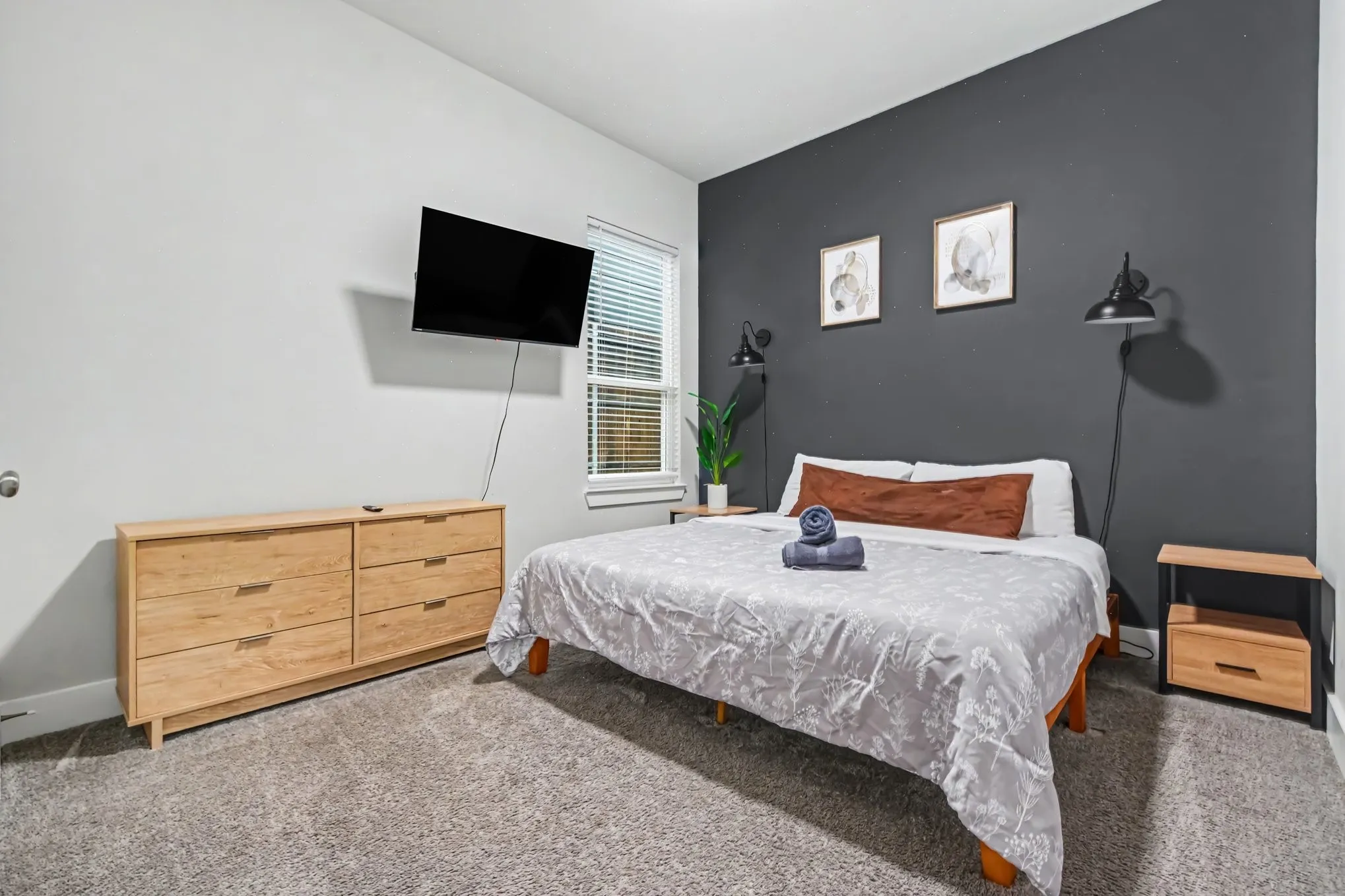 Single Family Residence For Sale in Dallas County , 1435 Strickland Street, Dallas, Texas 75216, 4 Bedroom, 2 Bathroom, 2 Garage spaces, 1,835 Sqft, built in 2022, mls#21402954, Real Estate Agent in Dallas, Homes For Sale in Dallas county, Homes For Sale in Dallas, Realtor in Dallas Texas, Real Estate Brokerage Independent Realty Texas, Luminita Cordes Realtor