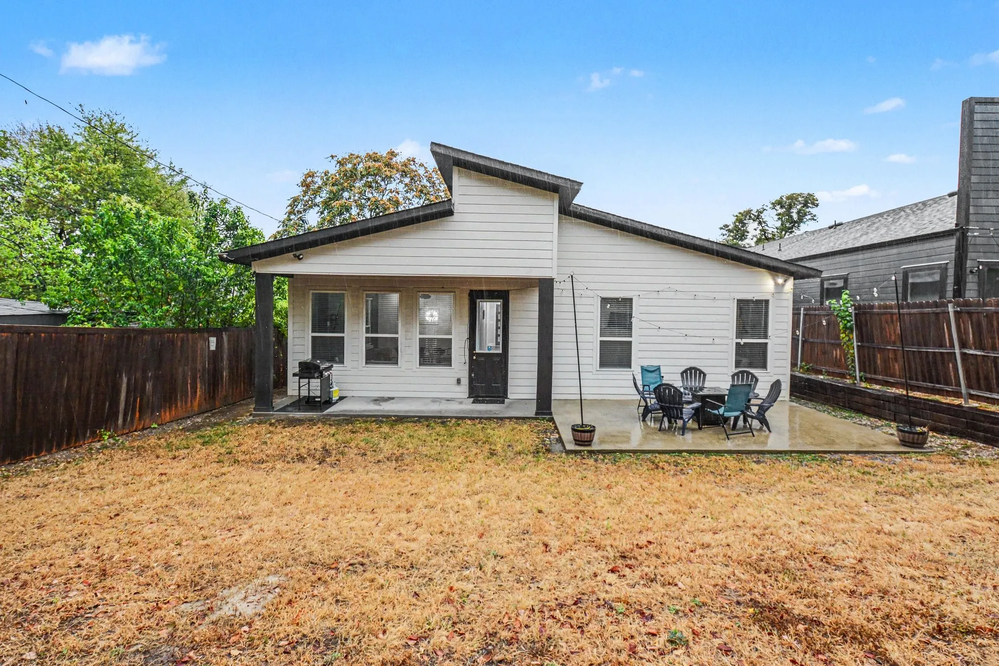 Single Family Residence For Sale in Dallas County , 1435 Strickland Street, Dallas, Texas 75216, 4 Bedroom, 2 Bathroom, 2 Garage spaces, 1,835 Sqft, built in 2022, mls#21402954, Real Estate Agent in Dallas, Homes For Sale in Dallas county, Homes For Sale in Dallas, Realtor in Dallas Texas, Real Estate Brokerage Independent Realty Texas, Luminita Cordes Realtor