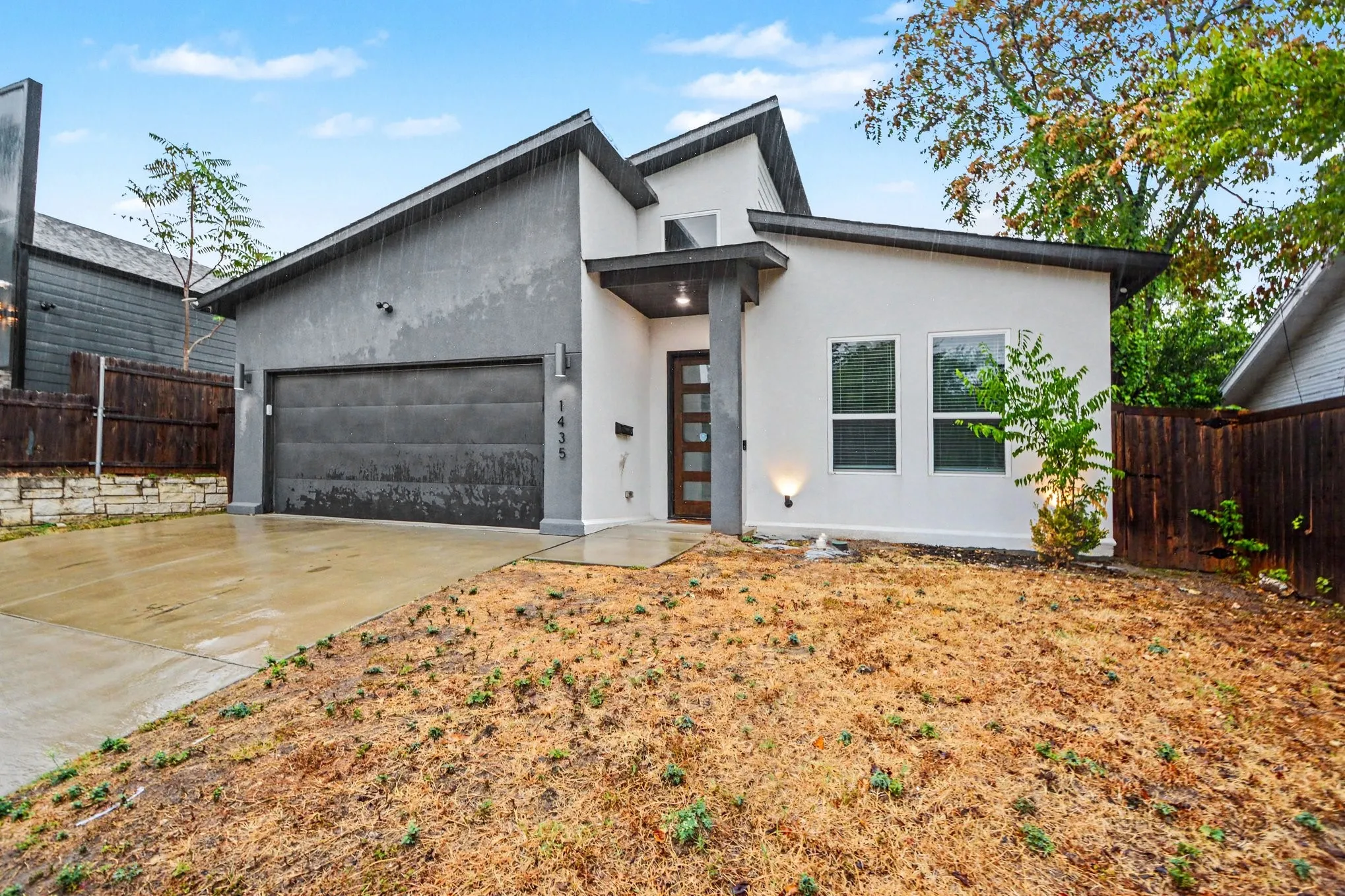 Single Family Residence For Sale in Dallas County , 1435 Strickland Street, Dallas, Texas 75216, 4 Bedroom, 2 Bathroom, 2 Garage spaces, 1,835 Sqft, built in 2022, mls#21402954, Real Estate Agent in Dallas, Homes For Sale in Dallas county, Homes For Sale in Dallas, Realtor in Dallas Texas, Real Estate Brokerage Independent Realty Texas, Luminita Cordes Realtor