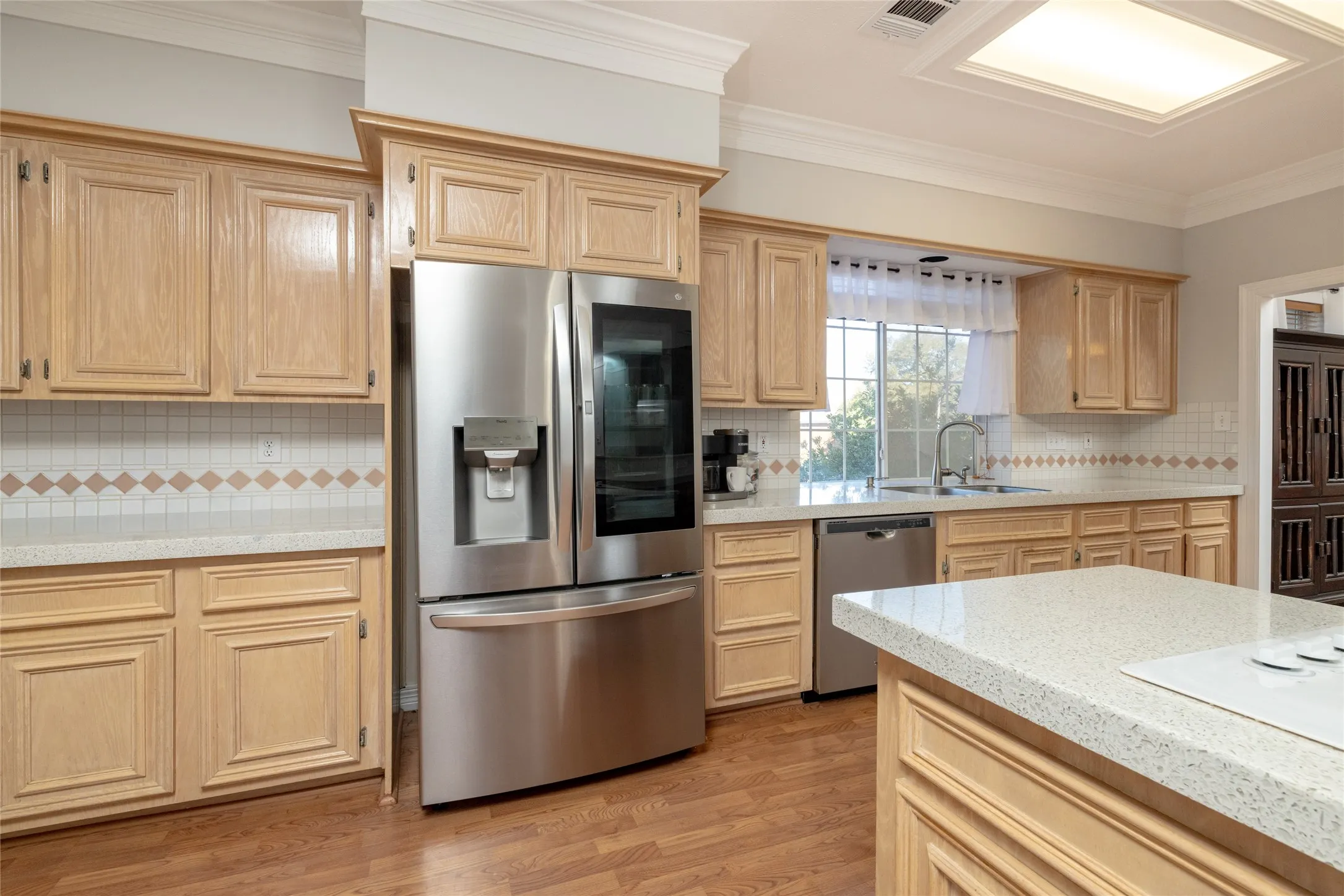 Single Family Residence For Sale in Tarrant County , 5213 Gulfwind Lane, Fort Worth, Texas 76123, 5 Bedroom, 3 Bathroom, 2 Garage spaces, 2,910 Sqft, built in 1993, mls#21404167, Real Estate Agent in Fort Worth, Homes For Sale in Tarrant county, Homes For Sale in Fort Worth, Realtor in Fort Worth Texas, Real Estate Brokerage Independent Realty Texas, Luminita Cordes Realtor