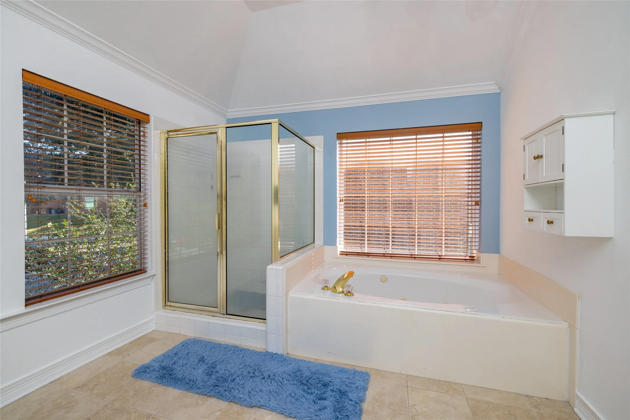 Single Family Residence For Sale in Tarrant County , 5213 Gulfwind Lane, Fort Worth, Texas 76123, 5 Bedroom, 3 Bathroom, 2 Garage spaces, 2,910 Sqft, built in 1993, mls#21404167, Real Estate Agent in Fort Worth, Homes For Sale in Tarrant county, Homes For Sale in Fort Worth, Realtor in Fort Worth Texas, Real Estate Brokerage Independent Realty Texas, Luminita Cordes Realtor