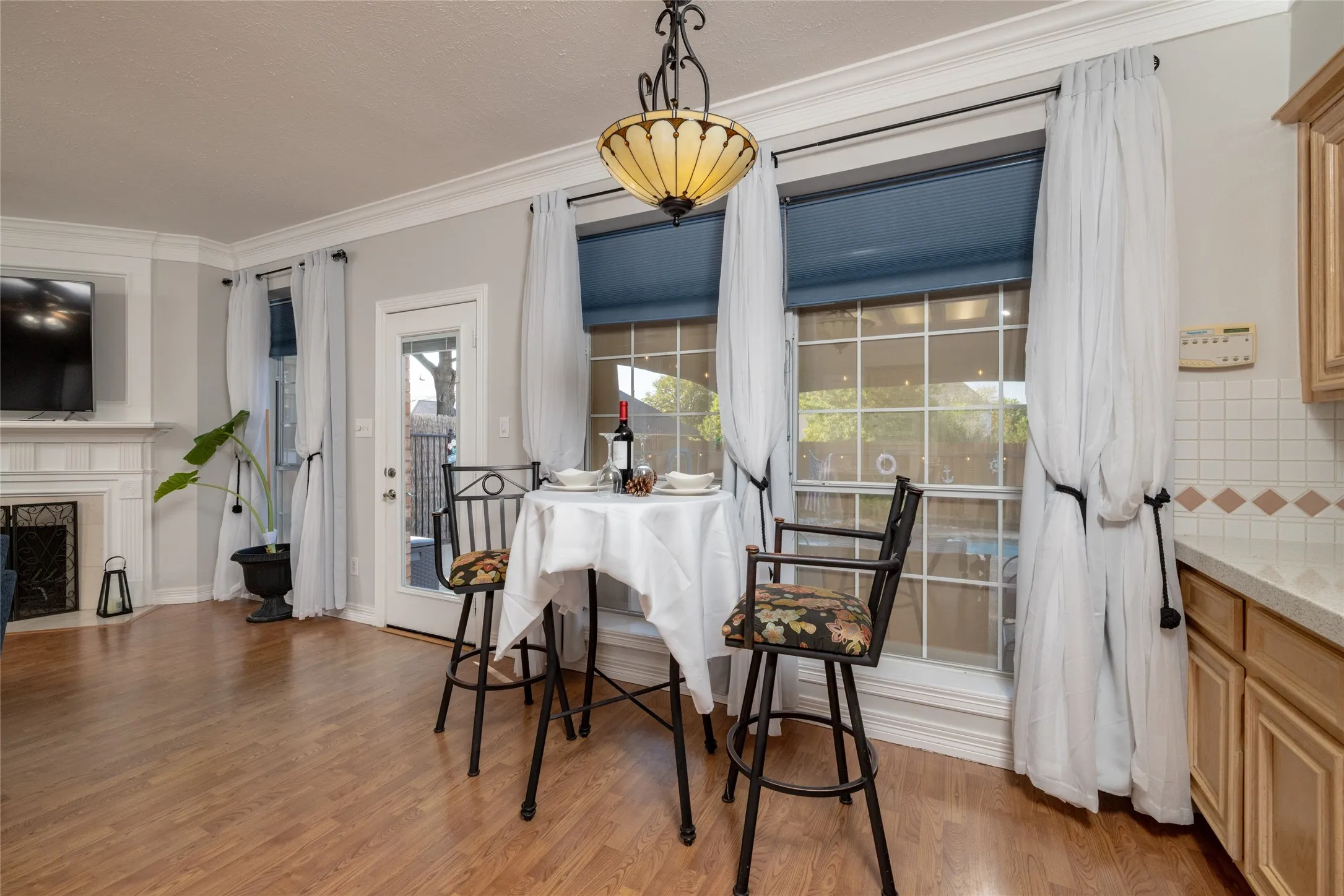 Single Family Residence For Sale in Tarrant County , 5213 Gulfwind Lane, Fort Worth, Texas 76123, 5 Bedroom, 3 Bathroom, 2 Garage spaces, 2,910 Sqft, built in 1993, mls#21404167, Real Estate Agent in Fort Worth, Homes For Sale in Tarrant county, Homes For Sale in Fort Worth, Realtor in Fort Worth Texas, Real Estate Brokerage Independent Realty Texas, Luminita Cordes Realtor