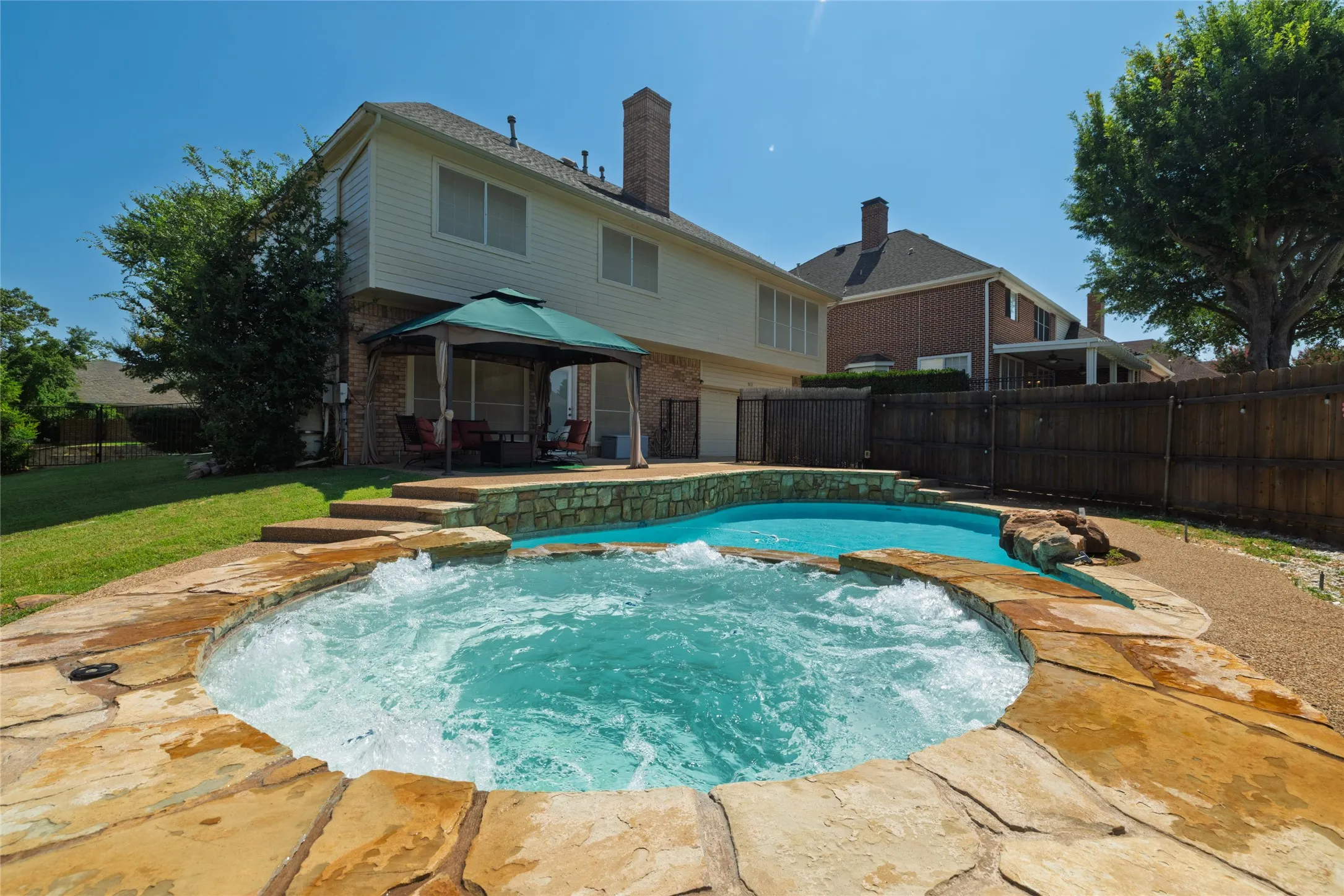 Single Family Residence For Sale in Tarrant County , 5213 Gulfwind Lane, Fort Worth, Texas 76123, 5 Bedroom, 3 Bathroom, 2 Garage spaces, 2,910 Sqft, built in 1993, mls#21404167, Real Estate Agent in Fort Worth, Homes For Sale in Tarrant county, Homes For Sale in Fort Worth, Realtor in Fort Worth Texas, Real Estate Brokerage Independent Realty Texas, Luminita Cordes Realtor