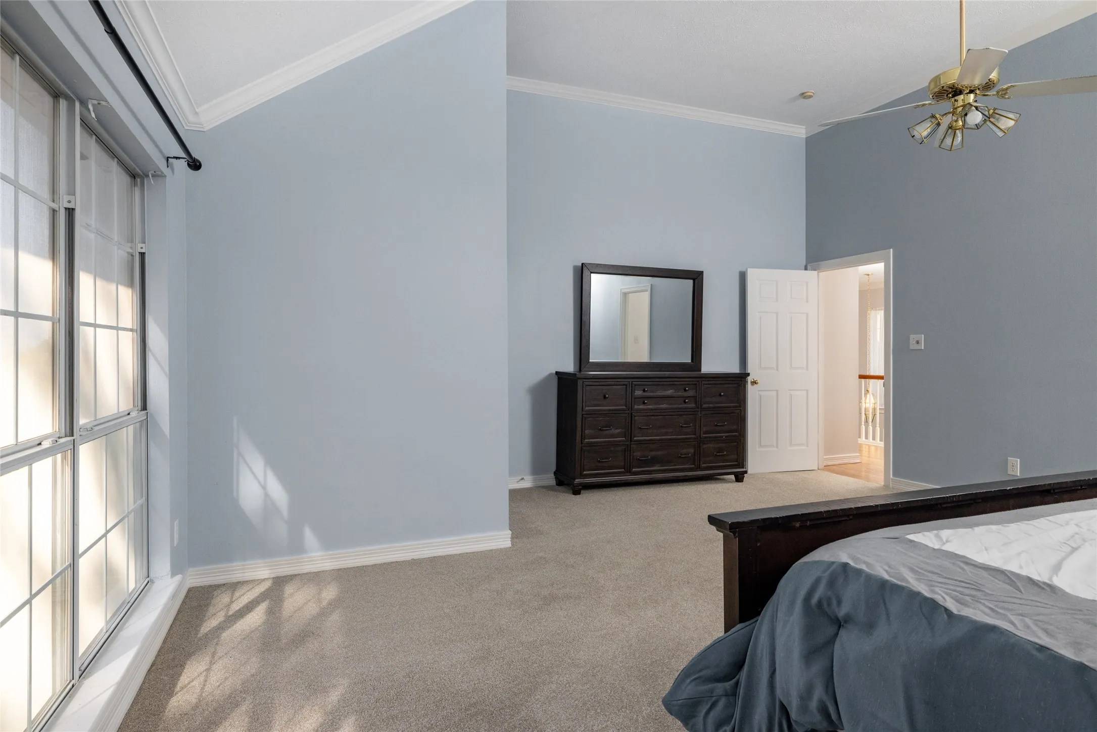 Single Family Residence For Sale in Tarrant County , 5213 Gulfwind Lane, Fort Worth, Texas 76123, 5 Bedroom, 3 Bathroom, 2 Garage spaces, 2,910 Sqft, built in 1993, mls#21404167, Real Estate Agent in Fort Worth, Homes For Sale in Tarrant county, Homes For Sale in Fort Worth, Realtor in Fort Worth Texas, Real Estate Brokerage Independent Realty Texas, Luminita Cordes Realtor