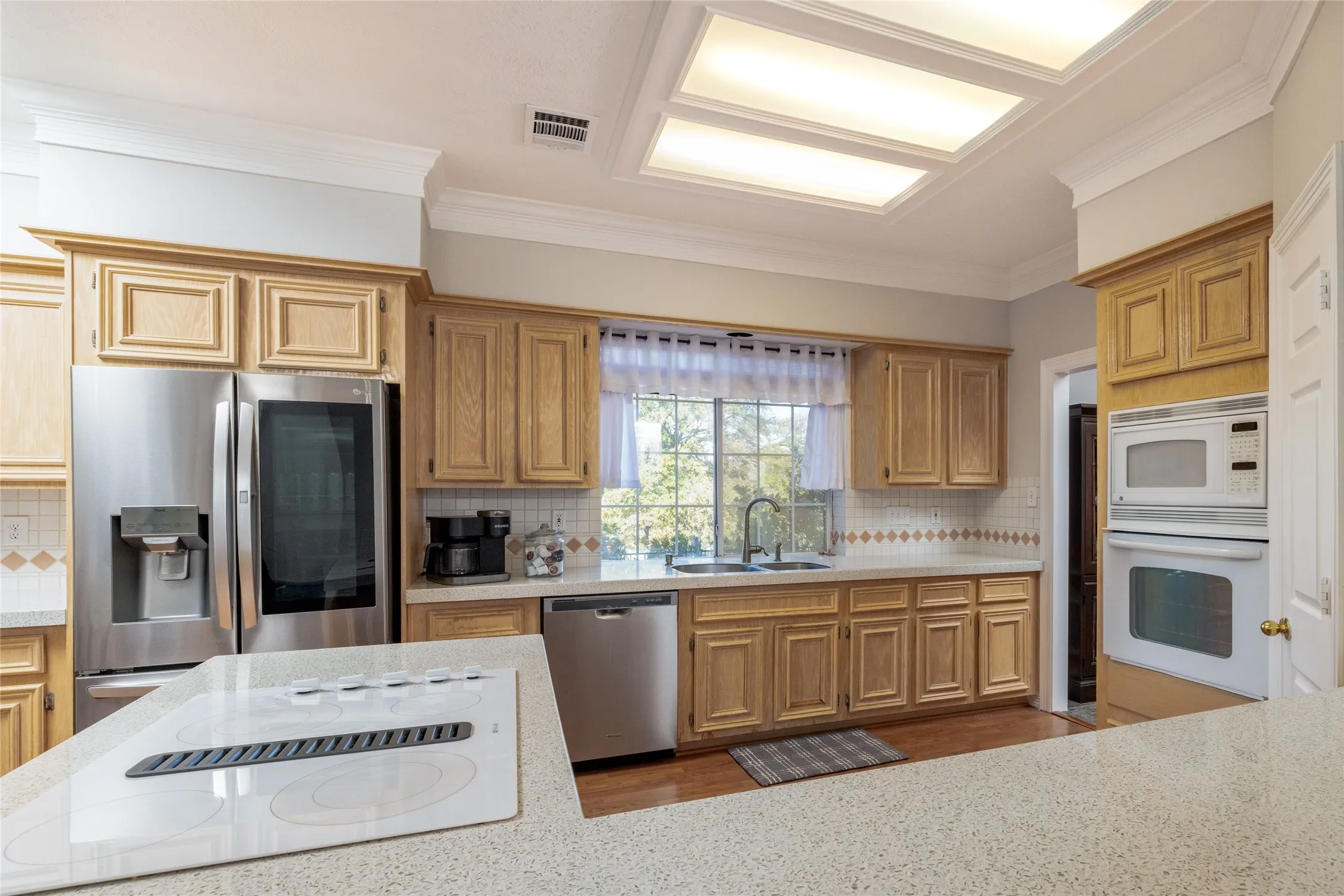 Single Family Residence For Sale in Tarrant County , 5213 Gulfwind Lane, Fort Worth, Texas 76123, 5 Bedroom, 3 Bathroom, 2 Garage spaces, 2,910 Sqft, built in 1993, mls#21404167, Real Estate Agent in Fort Worth, Homes For Sale in Tarrant county, Homes For Sale in Fort Worth, Realtor in Fort Worth Texas, Real Estate Brokerage Independent Realty Texas, Luminita Cordes Realtor