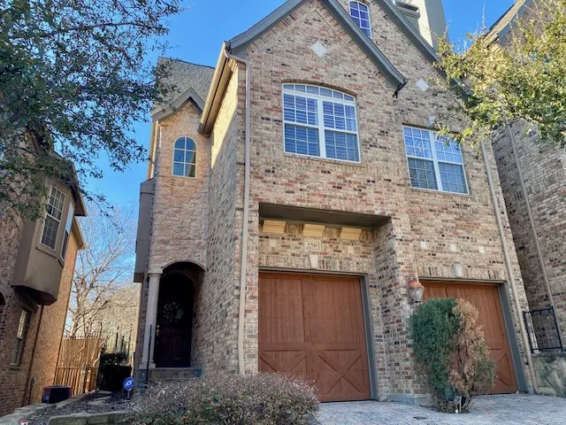 Single Family Residence For Rent in Dallas County , 550 Rockingham Drive, Irving, Texas 75063, 3 Bedroom, 4 Bathroom, 2 Garage spaces, 2,634 Sqft, built in 2006, mls#21389640, Real Estate Agent in Irving, Homes For Rent in Dallas county, Homes For Rent in Irving, Realtor in Irving Texas, Real Estate Brokerage Independent Realty Texas, Luminita Cordes Realtor