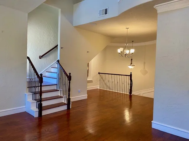 Single Family Residence For Rent in Dallas County , 550 Rockingham Drive, Irving, Texas 75063, 3 Bedroom, 4 Bathroom, 2 Garage spaces, 2,634 Sqft, built in 2006, mls#21389640, Real Estate Agent in Irving, Homes For Rent in Dallas county, Homes For Rent in Irving, Realtor in Irving Texas, Real Estate Brokerage Independent Realty Texas, Luminita Cordes Realtor