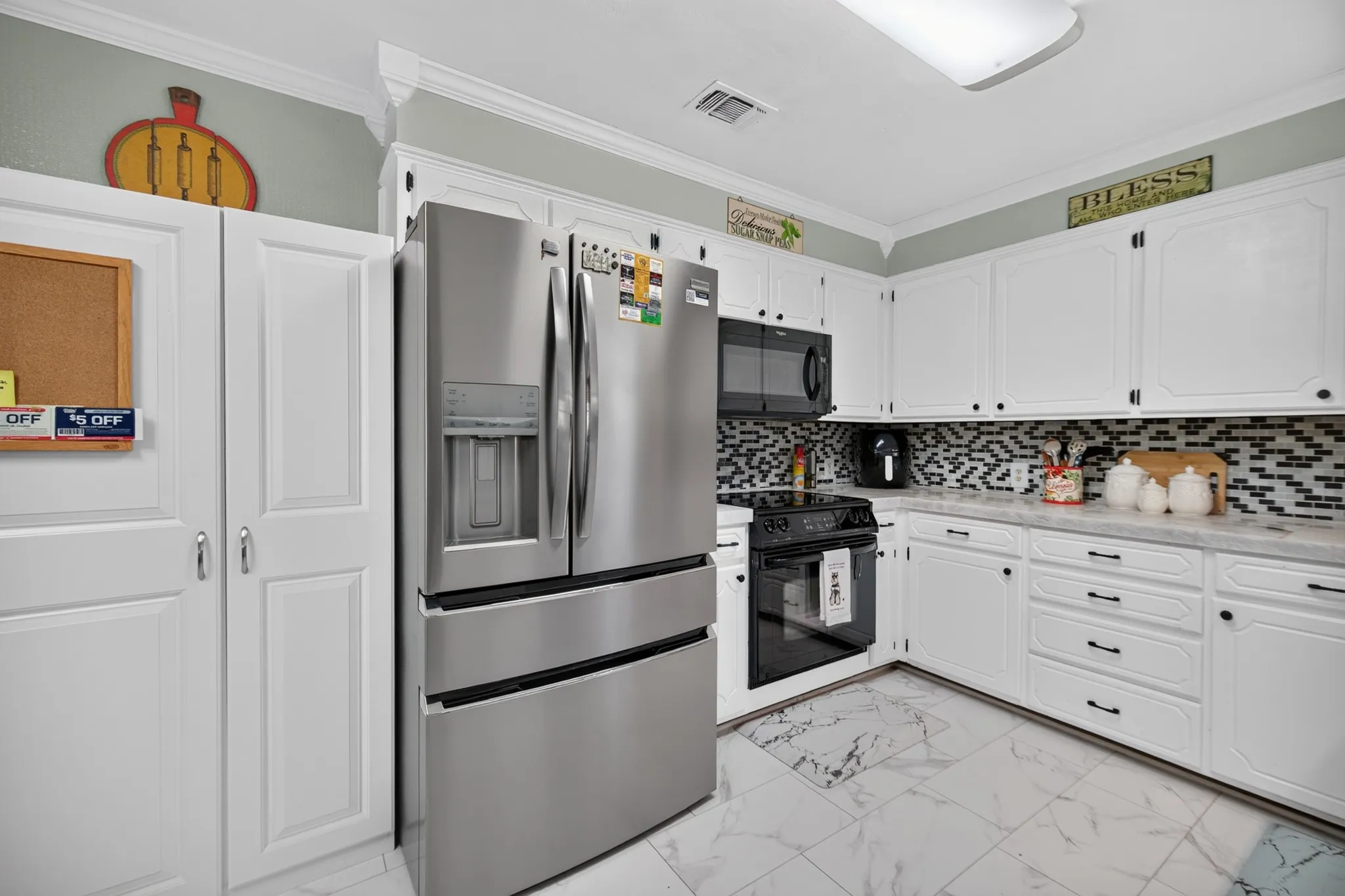 Single Family Residence For Sale in Callahan County , 130 Century Lane, Clyde, Texas 79510, 3 Bedroom, 2 Bathroom, 2 Garage spaces, 1,784 Sqft, built in 1984, mls#21393423, Real Estate Agent in Clyde, Homes For Sale in Callahan county, Homes For Sale in Clyde, Realtor in Clyde Texas, Real Estate Brokerage Independent Realty Texas, Luminita Cordes Realtor