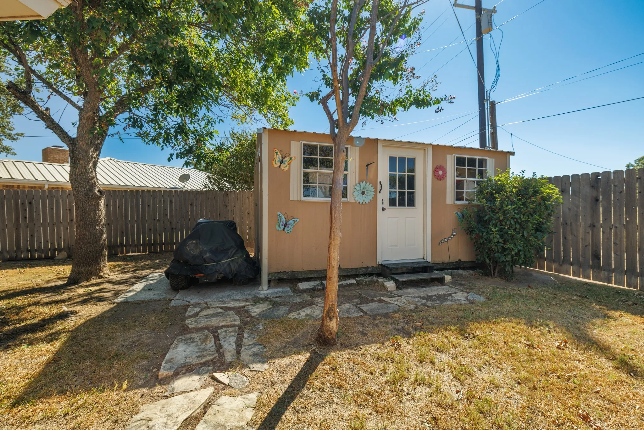 Single Family Residence For Sale in Callahan County , 130 Century Lane, Clyde, Texas 79510, 3 Bedroom, 2 Bathroom, 2 Garage spaces, 1,784 Sqft, built in 1984, mls#21393423, Real Estate Agent in Clyde, Homes For Sale in Callahan county, Homes For Sale in Clyde, Realtor in Clyde Texas, Real Estate Brokerage Independent Realty Texas, Luminita Cordes Realtor