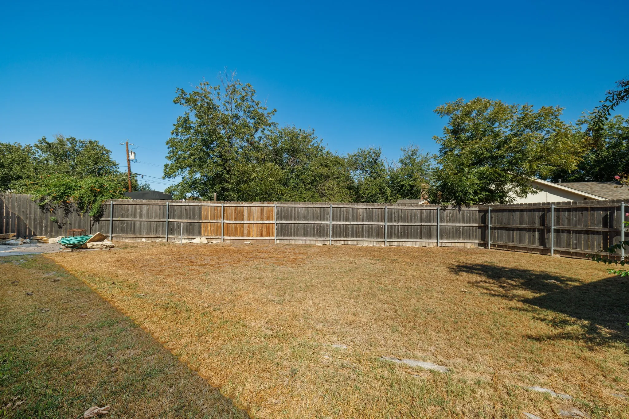 Single Family Residence For Sale in Callahan County , 130 Century Lane, Clyde, Texas 79510, 3 Bedroom, 2 Bathroom, 2 Garage spaces, 1,784 Sqft, built in 1984, mls#21393423, Real Estate Agent in Clyde, Homes For Sale in Callahan county, Homes For Sale in Clyde, Realtor in Clyde Texas, Real Estate Brokerage Independent Realty Texas, Luminita Cordes Realtor