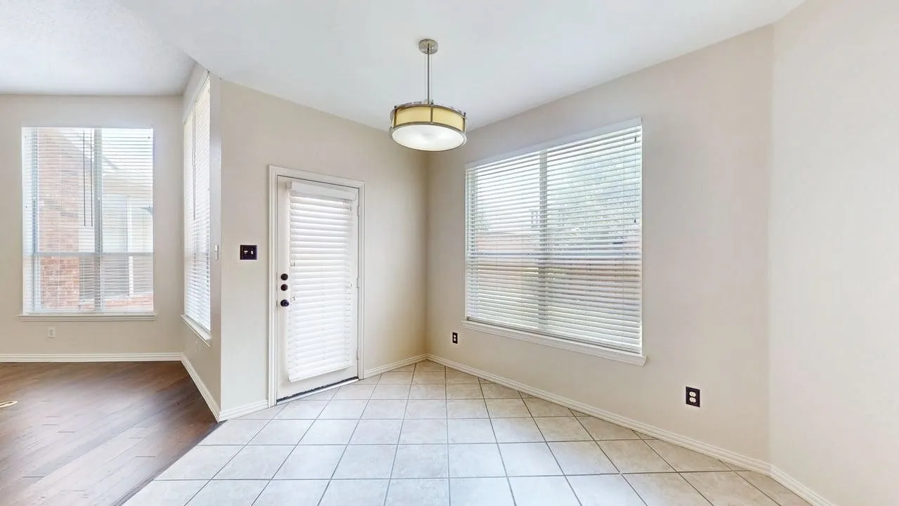 Single Family Residence For Rent in Denton County , 1404 Rosewood Trail, Flower Mound, Texas 75028, 4 Bedroom, 2 Bathroom, 2 Garage spaces, 2,284 Sqft, built in 1997, mls#21404171, Real Estate Agent in Flower Mound, Homes For Rent in Denton county, Homes For Rent in Flower Mound, Realtor in Flower Mound Texas, Real Estate Brokerage Independent Realty Texas, Luminita Cordes Realtor