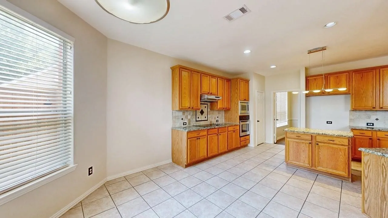 Single Family Residence For Rent in Denton County , 1404 Rosewood Trail, Flower Mound, Texas 75028, 4 Bedroom, 2 Bathroom, 2 Garage spaces, 2,284 Sqft, built in 1997, mls#21404171, Real Estate Agent in Flower Mound, Homes For Rent in Denton county, Homes For Rent in Flower Mound, Realtor in Flower Mound Texas, Real Estate Brokerage Independent Realty Texas, Luminita Cordes Realtor