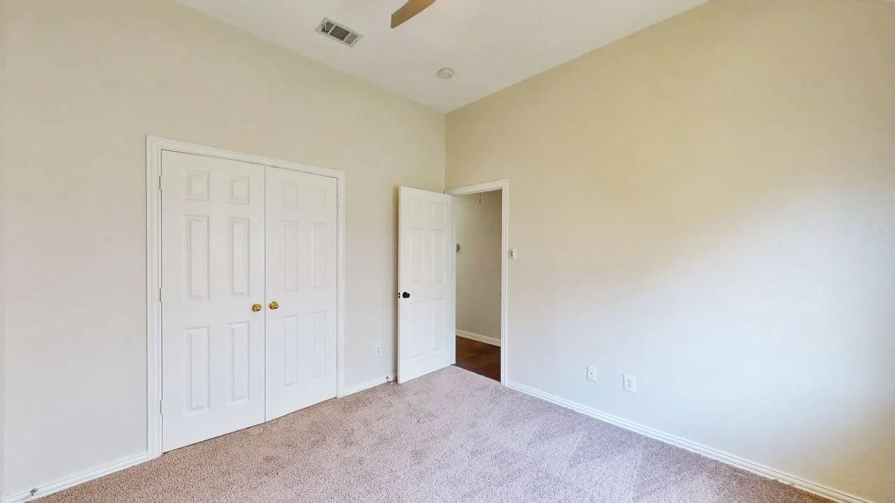 Single Family Residence For Rent in Denton County , 1404 Rosewood Trail, Flower Mound, Texas 75028, 4 Bedroom, 2 Bathroom, 2 Garage spaces, 2,284 Sqft, built in 1997, mls#21404171, Real Estate Agent in Flower Mound, Homes For Rent in Denton county, Homes For Rent in Flower Mound, Realtor in Flower Mound Texas, Real Estate Brokerage Independent Realty Texas, Luminita Cordes Realtor