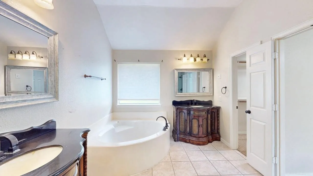 Single Family Residence For Rent in Denton County , 1404 Rosewood Trail, Flower Mound, Texas 75028, 4 Bedroom, 2 Bathroom, 2 Garage spaces, 2,284 Sqft, built in 1997, mls#21404171, Real Estate Agent in Flower Mound, Homes For Rent in Denton county, Homes For Rent in Flower Mound, Realtor in Flower Mound Texas, Real Estate Brokerage Independent Realty Texas, Luminita Cordes Realtor