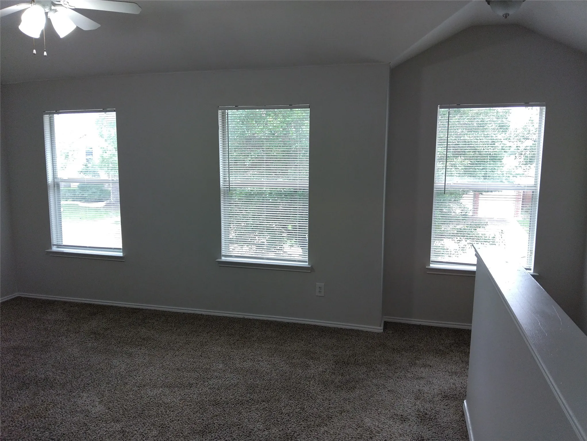 Single Family Residence For Rent in Denton County , 1133 Mockingbird Drive, Aubrey, Texas 76227, 4 Bedroom, 3 Bathroom, 2 Garage spaces, 2,349 Sqft, built in 2003, mls#21402545, Real Estate Agent in Aubrey, Homes For Rent in Denton county, Homes For Rent in Aubrey, Realtor in Aubrey Texas, Real Estate Brokerage Independent Realty Texas, Luminita Cordes Realtor