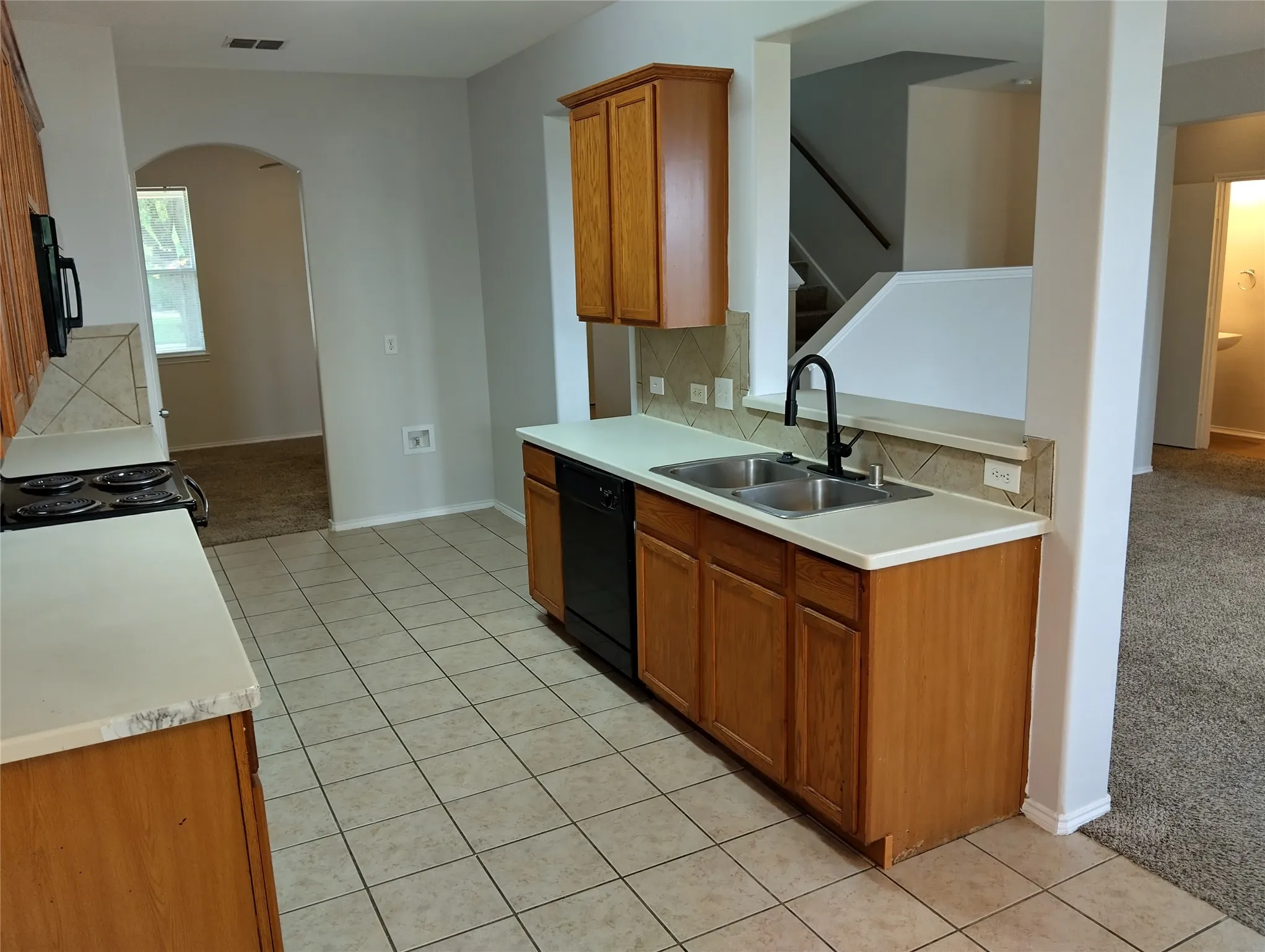 Single Family Residence For Rent in Denton County , 1133 Mockingbird Drive, Aubrey, Texas 76227, 4 Bedroom, 3 Bathroom, 2 Garage spaces, 2,349 Sqft, built in 2003, mls#21402545, Real Estate Agent in Aubrey, Homes For Rent in Denton county, Homes For Rent in Aubrey, Realtor in Aubrey Texas, Real Estate Brokerage Independent Realty Texas, Luminita Cordes Realtor
