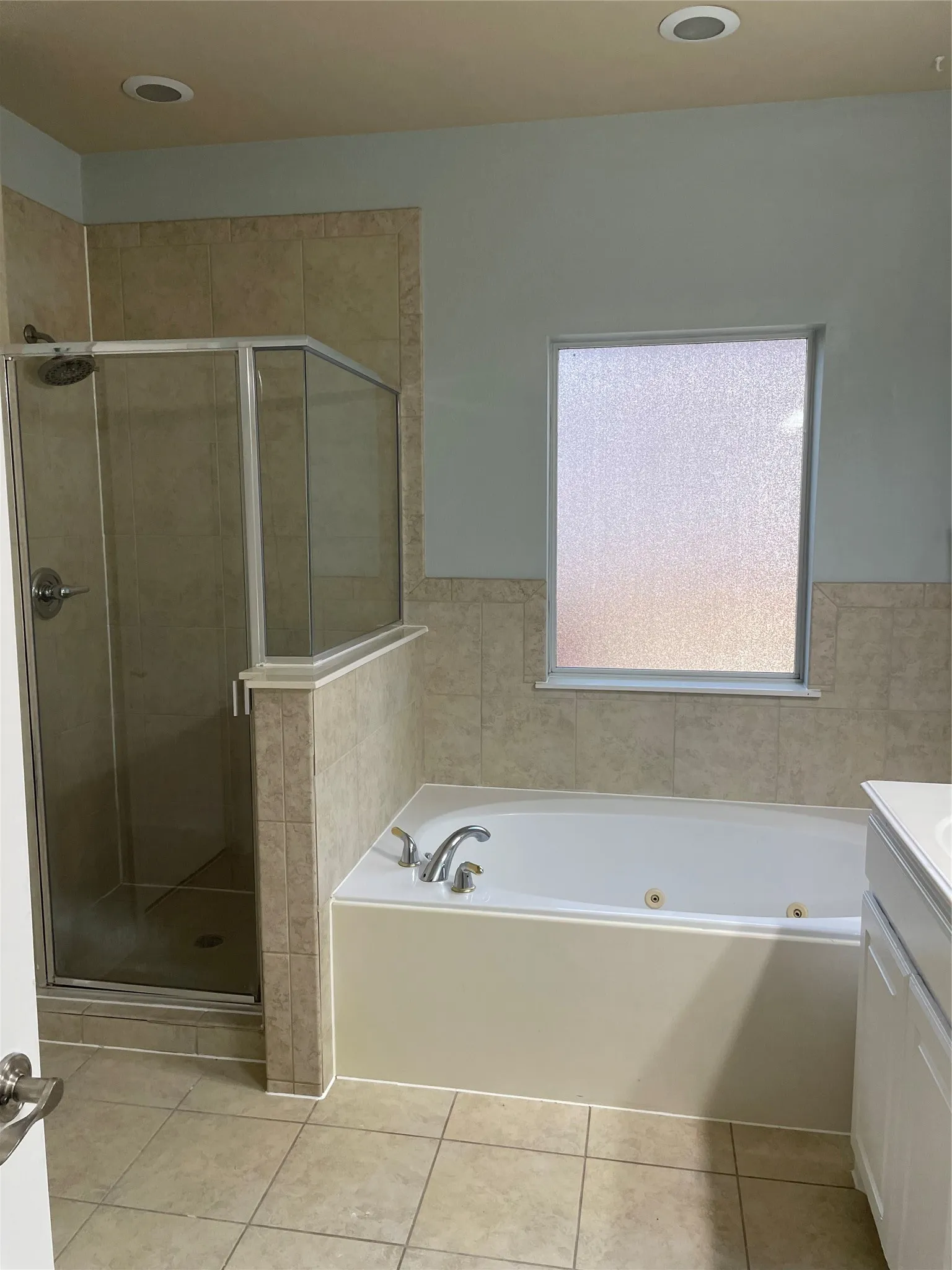 Single Family Residence For Rent in Collin County , 3712 Landsdowne Drive, Mc Kinney, Texas 75072, 5 Bedroom, 3 Bathroom, 2 Garage spaces, 2,939 Sqft, built in 2006, mls#21404178, Real Estate Agent in Mc Kinney, Homes For Rent in Collin county, Homes For Rent in Mc Kinney, Realtor in Mc Kinney Texas, Real Estate Brokerage Independent Realty Texas, Luminita Cordes Realtor