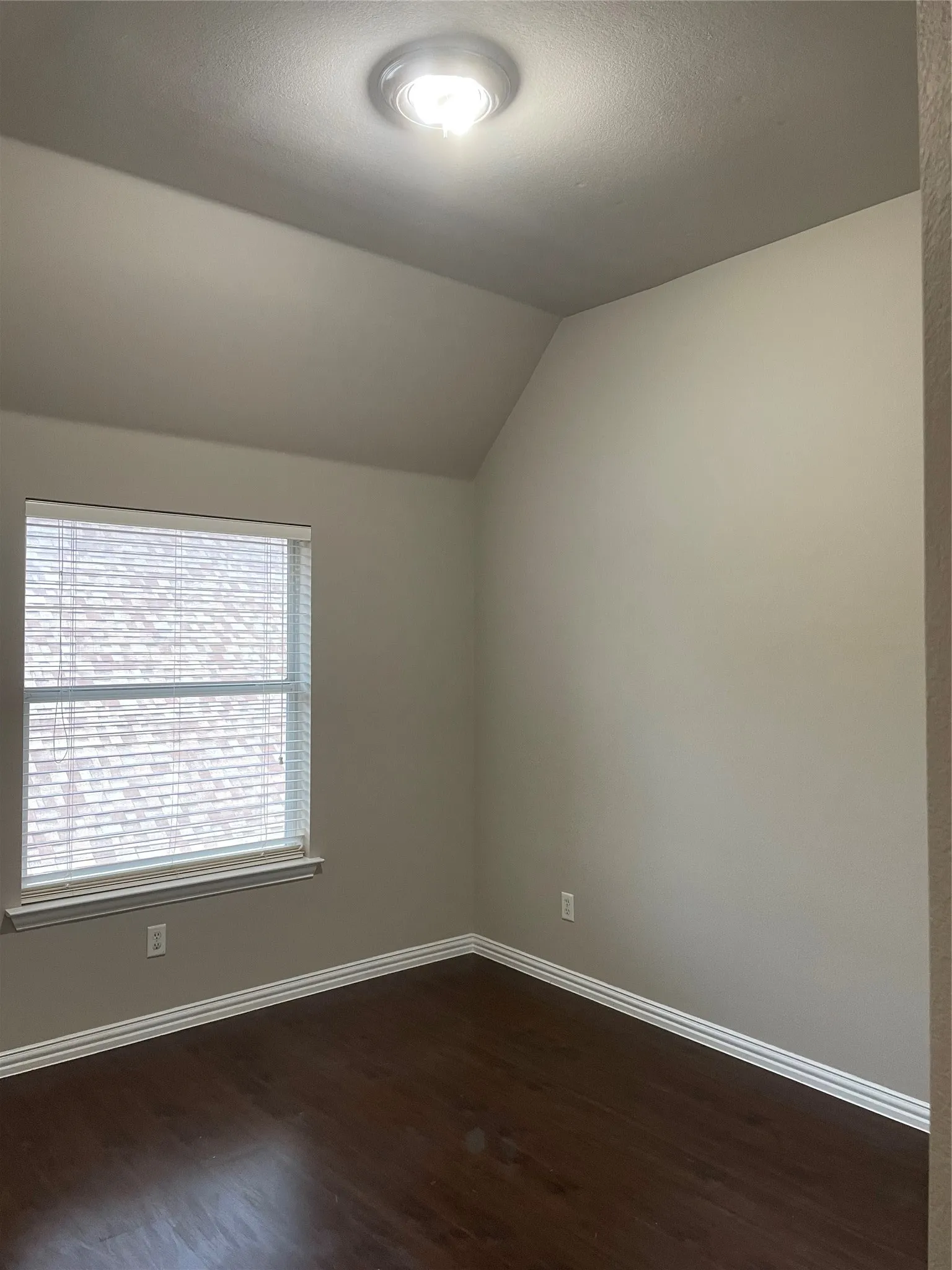 Single Family Residence For Rent in Collin County , 3712 Landsdowne Drive, Mc Kinney, Texas 75072, 5 Bedroom, 3 Bathroom, 2 Garage spaces, 2,939 Sqft, built in 2006, mls#21404178, Real Estate Agent in Mc Kinney, Homes For Rent in Collin county, Homes For Rent in Mc Kinney, Realtor in Mc Kinney Texas, Real Estate Brokerage Independent Realty Texas, Luminita Cordes Realtor