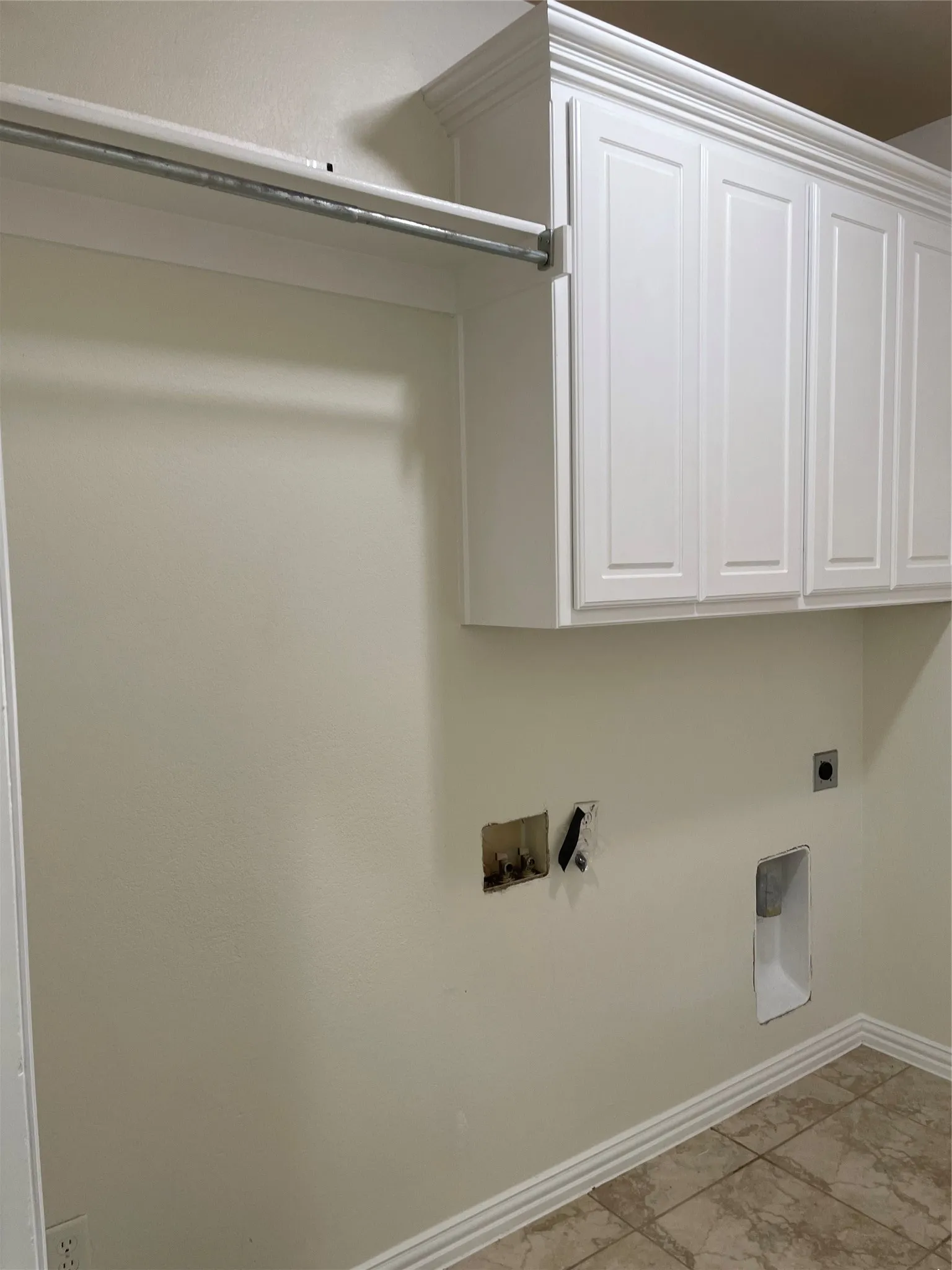 Single Family Residence For Rent in Collin County , 3712 Landsdowne Drive, Mc Kinney, Texas 75072, 5 Bedroom, 3 Bathroom, 2 Garage spaces, 2,939 Sqft, built in 2006, mls#21404178, Real Estate Agent in Mc Kinney, Homes For Rent in Collin county, Homes For Rent in Mc Kinney, Realtor in Mc Kinney Texas, Real Estate Brokerage Independent Realty Texas, Luminita Cordes Realtor