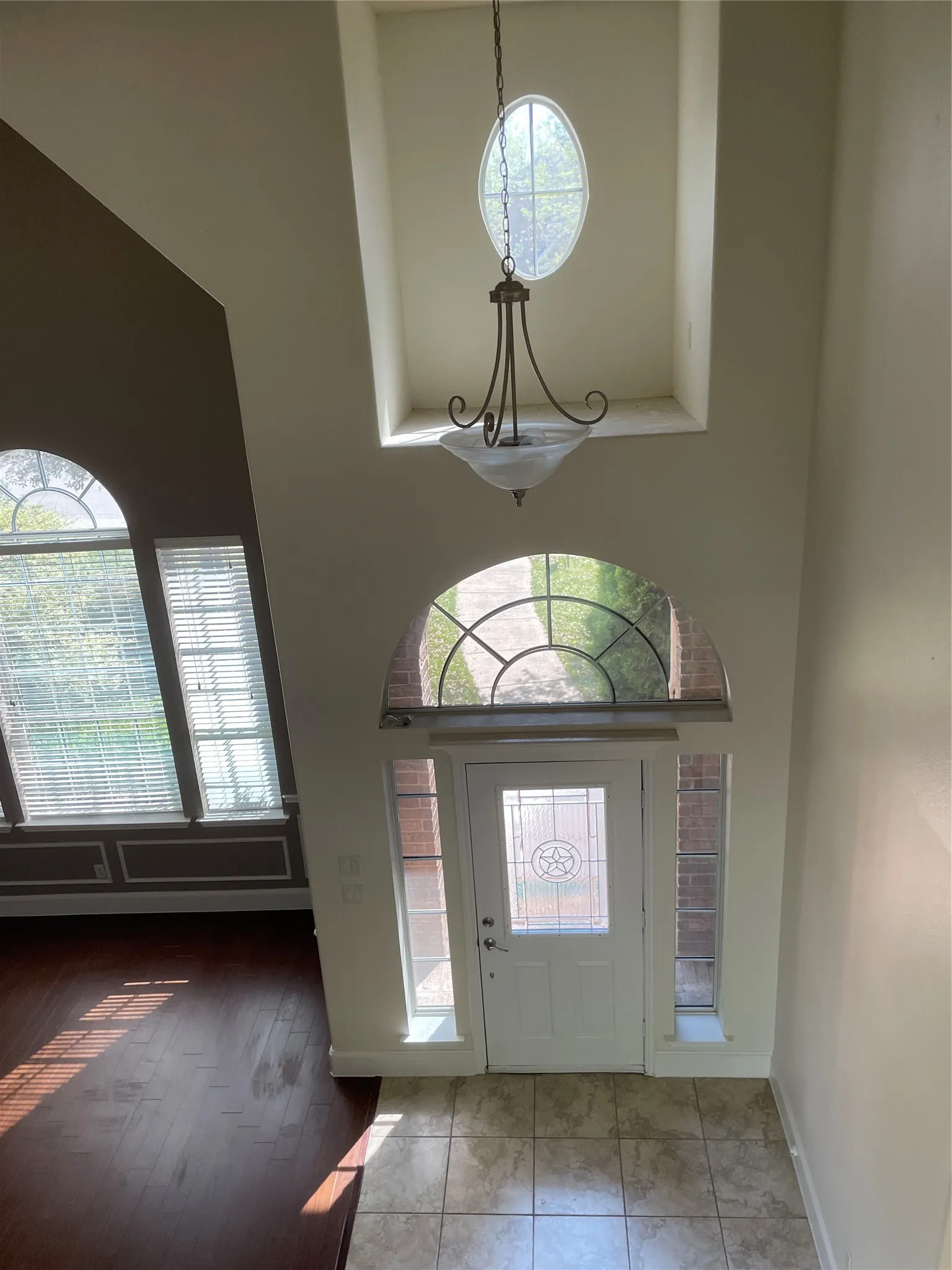 Single Family Residence For Rent in Collin County , 3712 Landsdowne Drive, Mc Kinney, Texas 75072, 5 Bedroom, 3 Bathroom, 2 Garage spaces, 2,939 Sqft, built in 2006, mls#21404178, Real Estate Agent in Mc Kinney, Homes For Rent in Collin county, Homes For Rent in Mc Kinney, Realtor in Mc Kinney Texas, Real Estate Brokerage Independent Realty Texas, Luminita Cordes Realtor