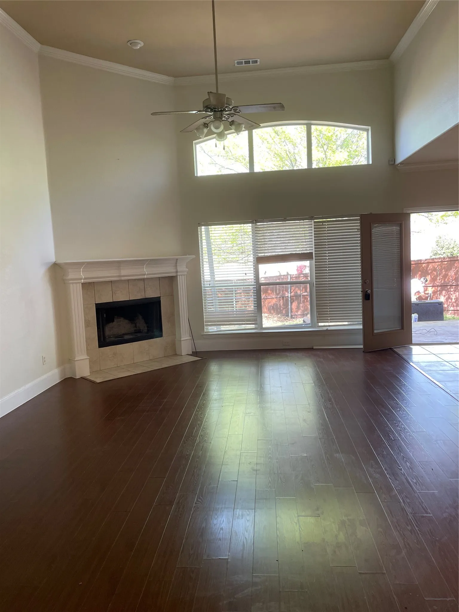 Single Family Residence For Rent in Collin County , 3712 Landsdowne Drive, Mc Kinney, Texas 75072, 5 Bedroom, 3 Bathroom, 2 Garage spaces, 2,939 Sqft, built in 2006, mls#21404178, Real Estate Agent in Mc Kinney, Homes For Rent in Collin county, Homes For Rent in Mc Kinney, Realtor in Mc Kinney Texas, Real Estate Brokerage Independent Realty Texas, Luminita Cordes Realtor