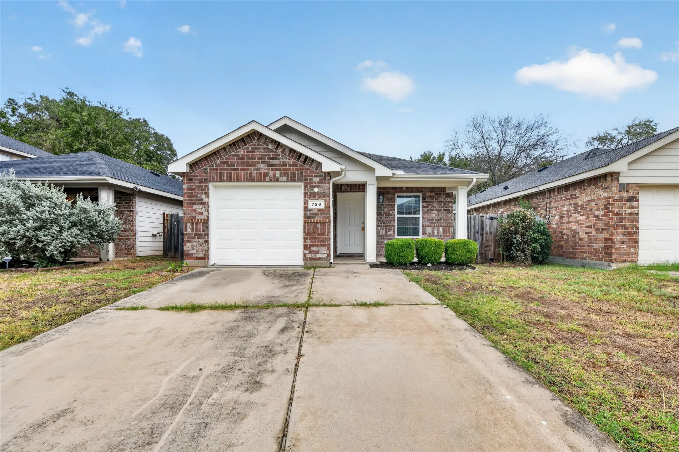 Single Family Residence For Rent in Tarrant County , 756 River Garden Drive, Fort Worth, Texas 76114, 3 Bedroom, 2 Bathroom, 1 Garage spaces, 1,274 Sqft, built in 2006, mls#21404177, Real Estate Agent in Fort Worth, Homes For Rent in Tarrant county, Homes For Rent in Fort Worth, Realtor in Fort Worth Texas, Real Estate Brokerage Independent Realty Texas, Luminita Cordes Realtor