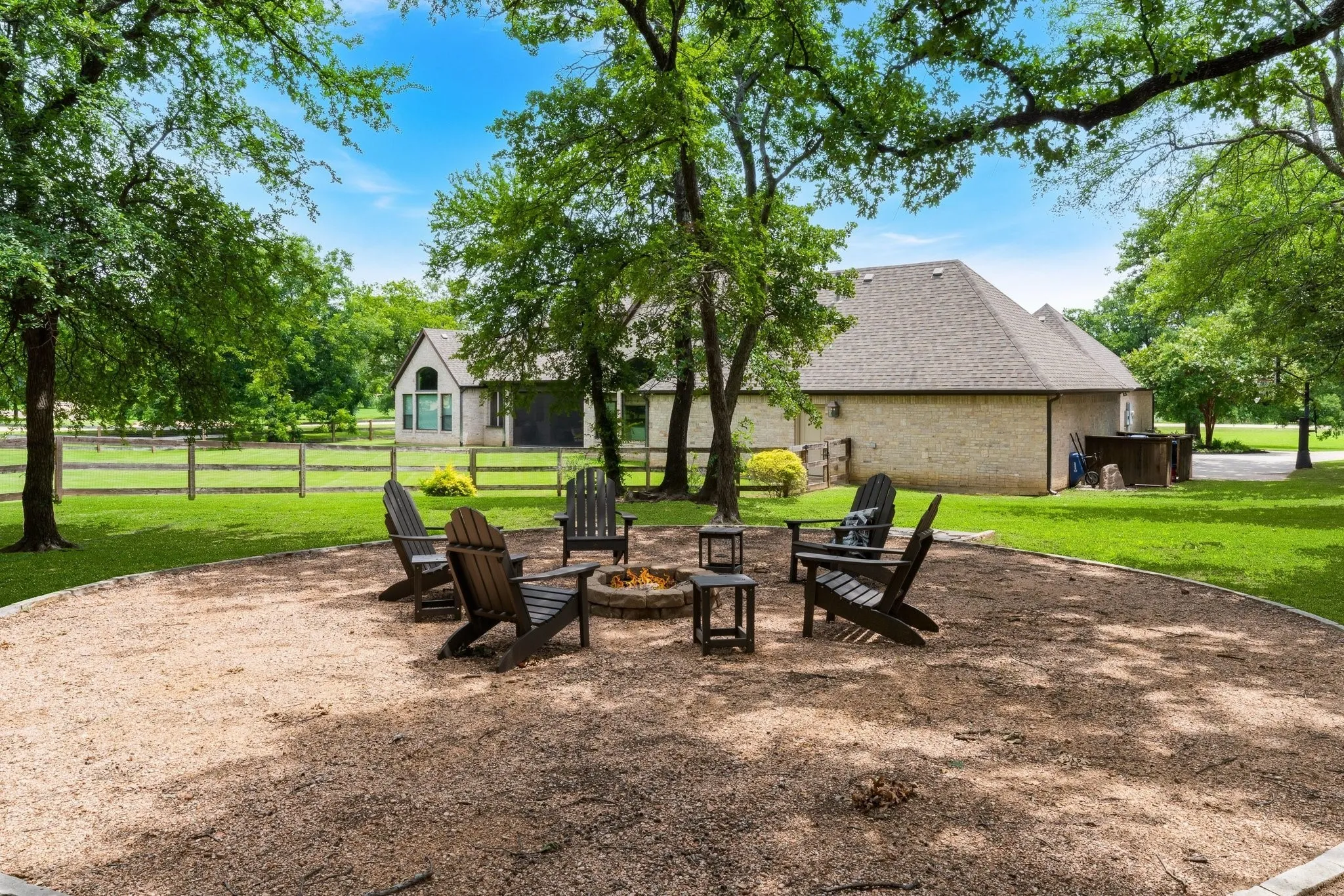 Single Family Residence For Sale in Denton County , 233 Hickory Ridge Court, Argyle, Texas 76226, 5 Bedroom, 6 Bathroom, 4 Garage spaces, 5,317 Sqft, built in 2016, mls#21402419, Real Estate Agent in Argyle, Homes For Sale in Denton county, Homes For Sale in Argyle, Realtor in Argyle Texas, Real Estate Brokerage Independent Realty Texas, Luminita Cordes Realtor