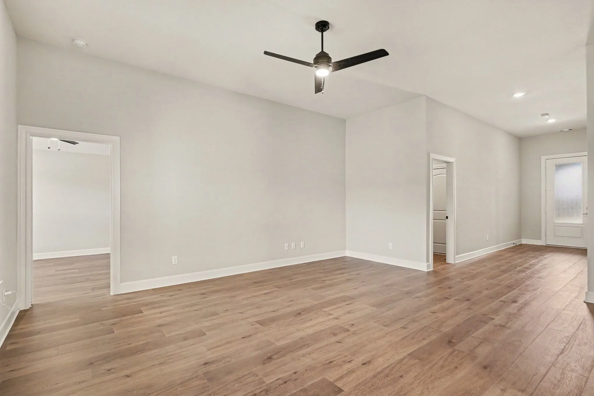 Single Family Residence For Sale in Tarrant County , 1109 Costa Vista Trail, Fort Worth, Texas 76108, 3 Bedroom, 2 Bathroom, 2 Garage spaces, 1,615 Sqft, built in 2024, mls#21404173, Real Estate Agent in Fort Worth, Homes For Sale in Tarrant county, Homes For Sale in Fort Worth, Realtor in Fort Worth Texas, Real Estate Brokerage Independent Realty Texas, Luminita Cordes Realtor