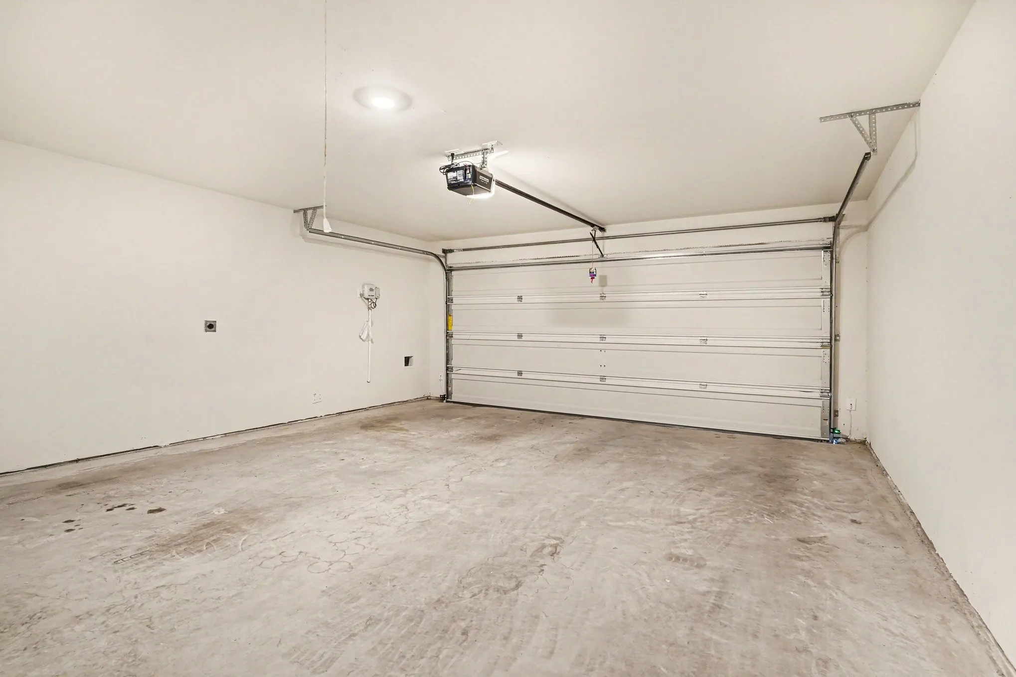 Single Family Residence For Sale in Tarrant County , 1109 Costa Vista Trail, Fort Worth, Texas 76108, 3 Bedroom, 2 Bathroom, 2 Garage spaces, 1,615 Sqft, built in 2024, mls#21404173, Real Estate Agent in Fort Worth, Homes For Sale in Tarrant county, Homes For Sale in Fort Worth, Realtor in Fort Worth Texas, Real Estate Brokerage Independent Realty Texas, Luminita Cordes Realtor