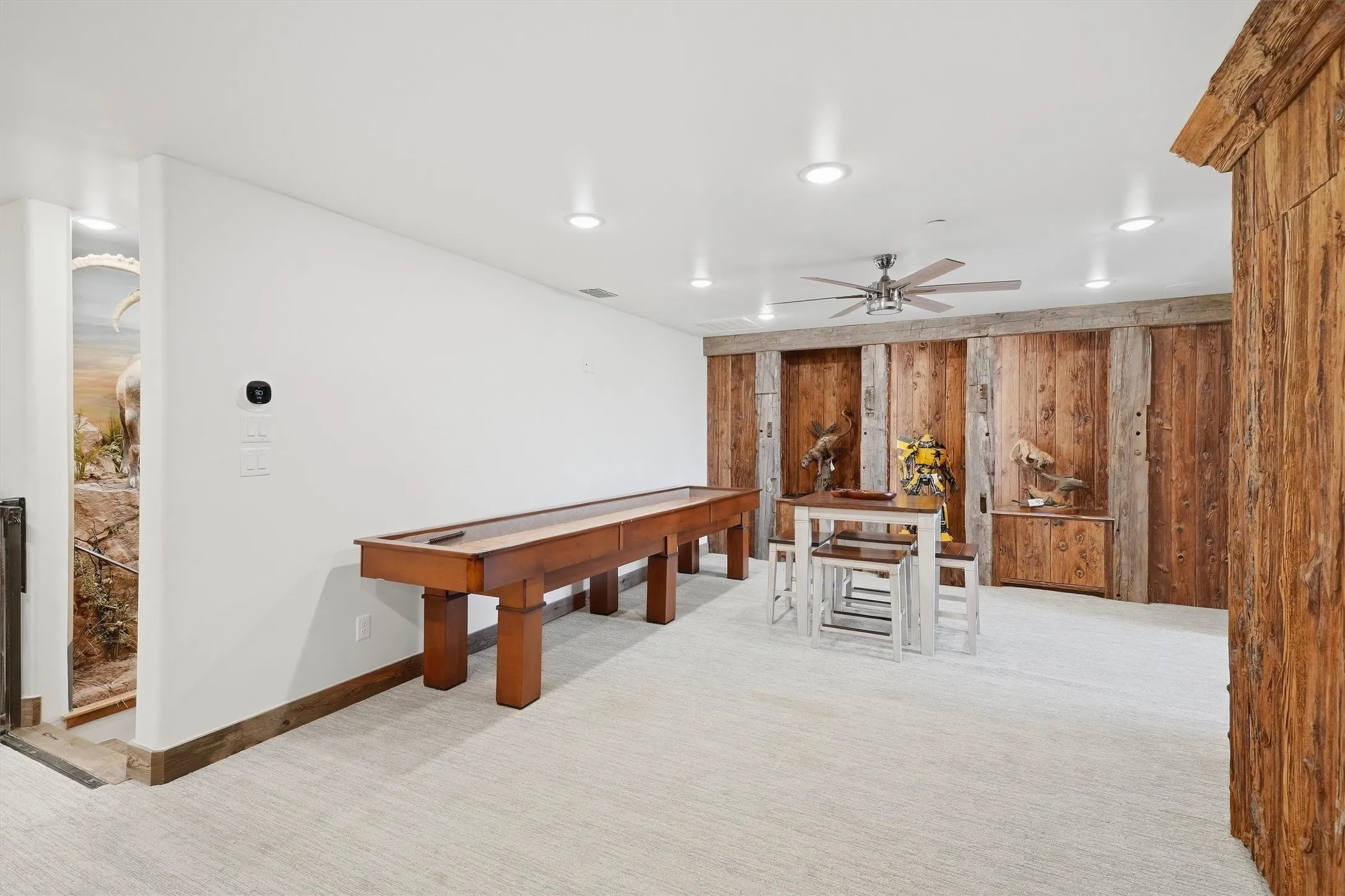 Condominium For Sale in Palo Pinto County , 1673 Scenic Drive 301, Graford, Texas 76449, 5 Bedroom, 6 Bathroom, 1 Garage spaces, 4,154 Sqft, built in 2020, mls#21403743, Real Estate Agent in Graford, Homes For Sale in Palo Pinto county, Homes For Sale in Graford, Realtor in Graford Texas, Real Estate Brokerage Independent Realty Texas, Luminita Cordes Realtor