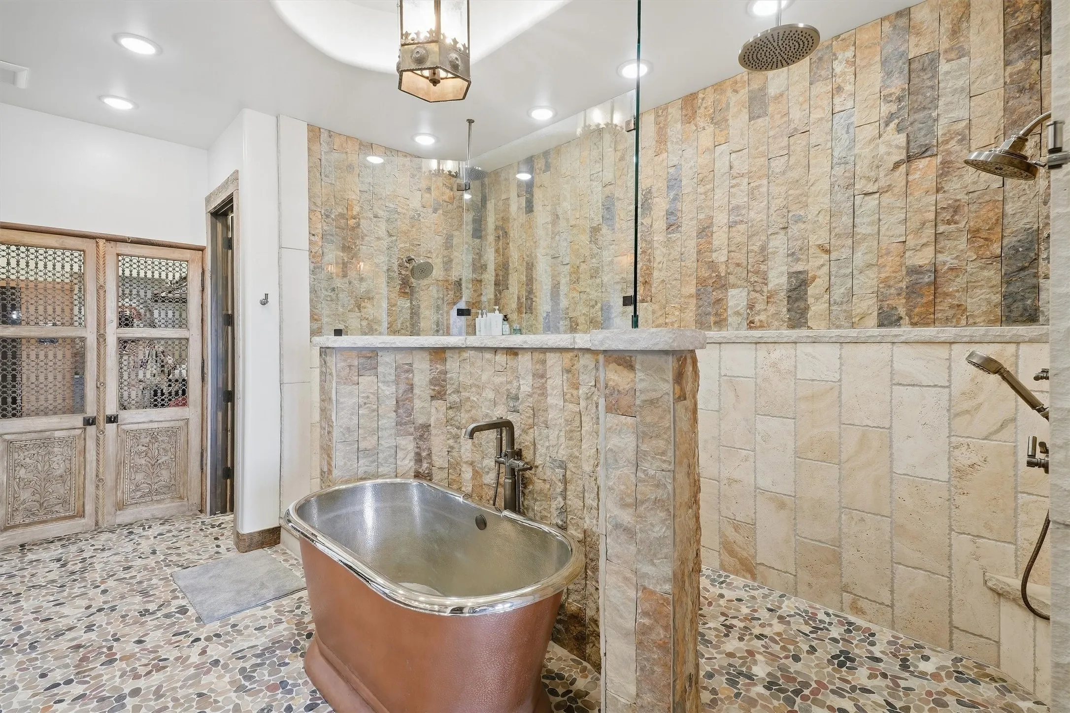 Condominium For Sale in Palo Pinto County , 1673 Scenic Drive 301, Graford, Texas 76449, 5 Bedroom, 6 Bathroom, 1 Garage spaces, 4,154 Sqft, built in 2020, mls#21403743, Real Estate Agent in Graford, Homes For Sale in Palo Pinto county, Homes For Sale in Graford, Realtor in Graford Texas, Real Estate Brokerage Independent Realty Texas, Luminita Cordes Realtor