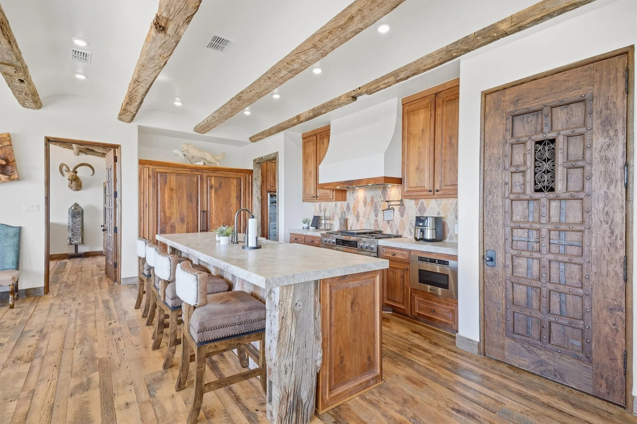 Condominium For Sale in Palo Pinto County , 1673 Scenic Drive 301, Graford, Texas 76449, 5 Bedroom, 6 Bathroom, 1 Garage spaces, 4,154 Sqft, built in 2020, mls#21403743, Real Estate Agent in Graford, Homes For Sale in Palo Pinto county, Homes For Sale in Graford, Realtor in Graford Texas, Real Estate Brokerage Independent Realty Texas, Luminita Cordes Realtor