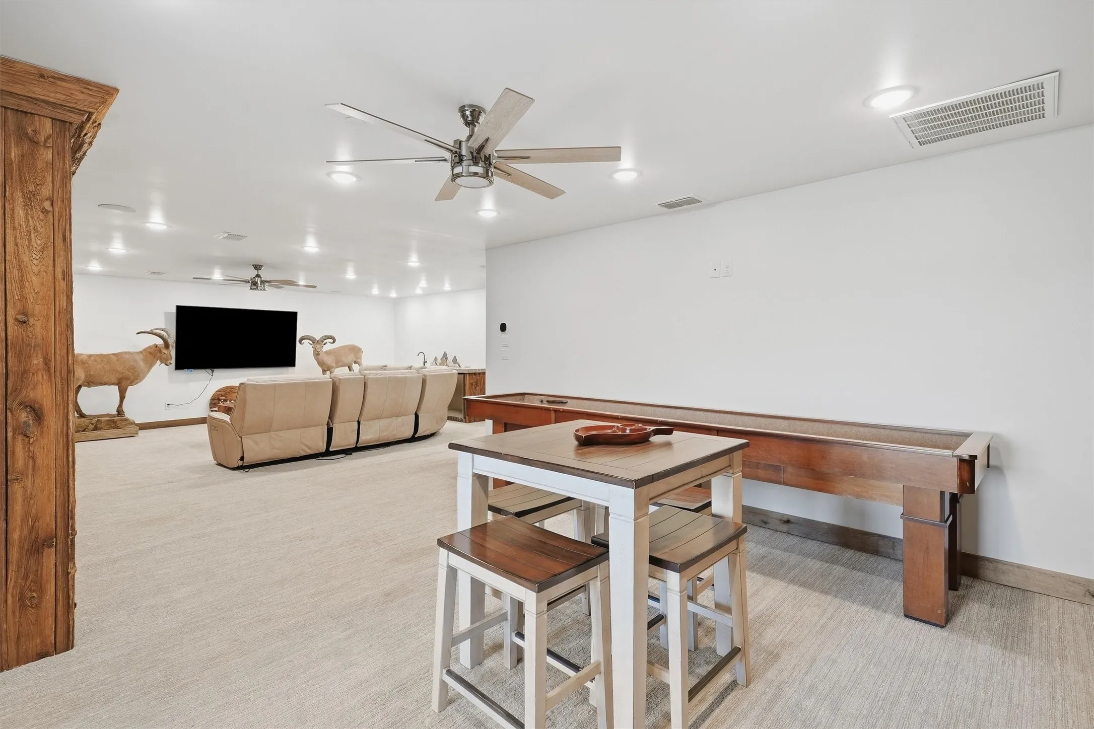 Condominium For Sale in Palo Pinto County , 1673 Scenic Drive 301, Graford, Texas 76449, 5 Bedroom, 6 Bathroom, 1 Garage spaces, 4,154 Sqft, built in 2020, mls#21403743, Real Estate Agent in Graford, Homes For Sale in Palo Pinto county, Homes For Sale in Graford, Realtor in Graford Texas, Real Estate Brokerage Independent Realty Texas, Luminita Cordes Realtor