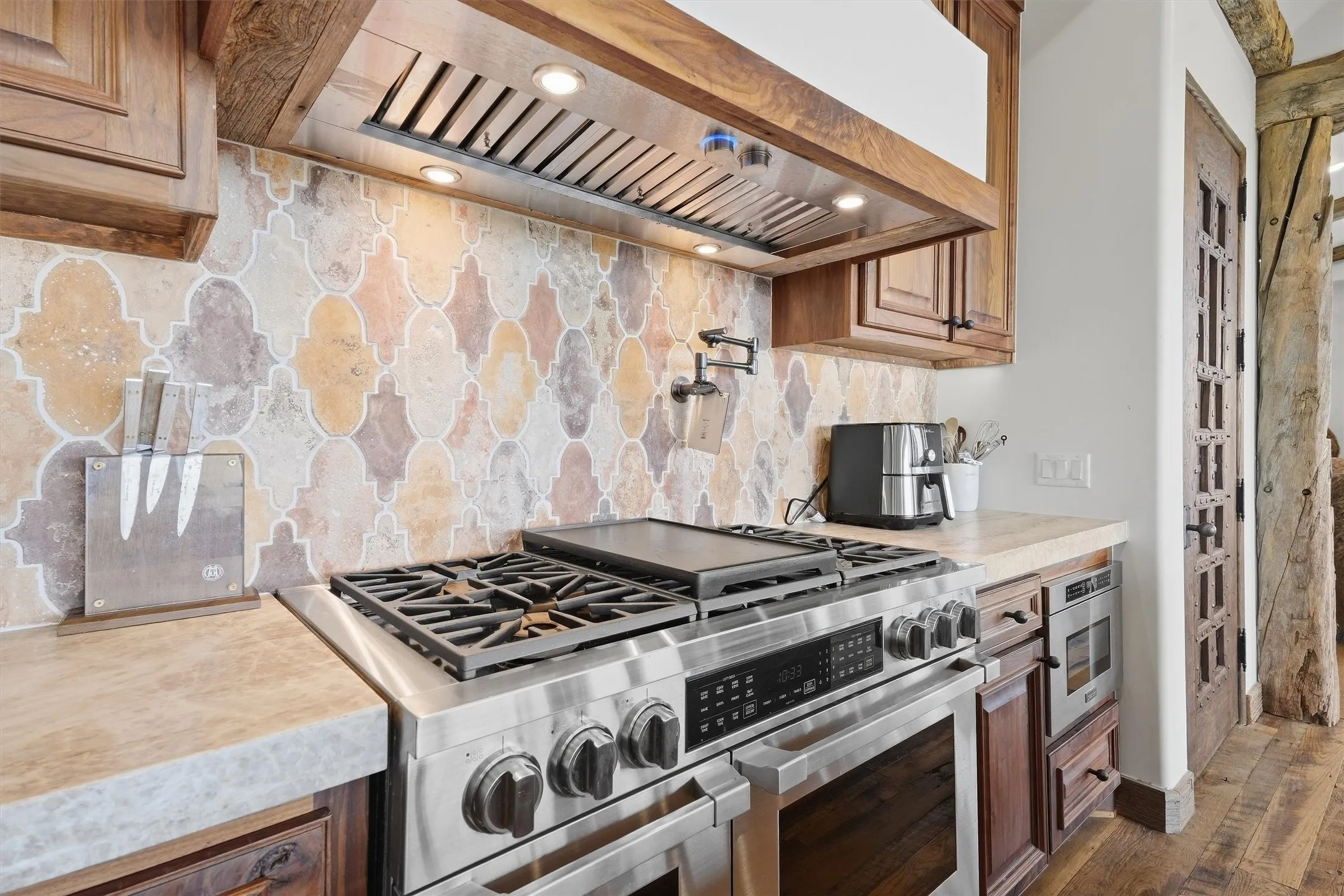 Condominium For Sale in Palo Pinto County , 1673 Scenic Drive 301, Graford, Texas 76449, 5 Bedroom, 6 Bathroom, 1 Garage spaces, 4,154 Sqft, built in 2020, mls#21403743, Real Estate Agent in Graford, Homes For Sale in Palo Pinto county, Homes For Sale in Graford, Realtor in Graford Texas, Real Estate Brokerage Independent Realty Texas, Luminita Cordes Realtor